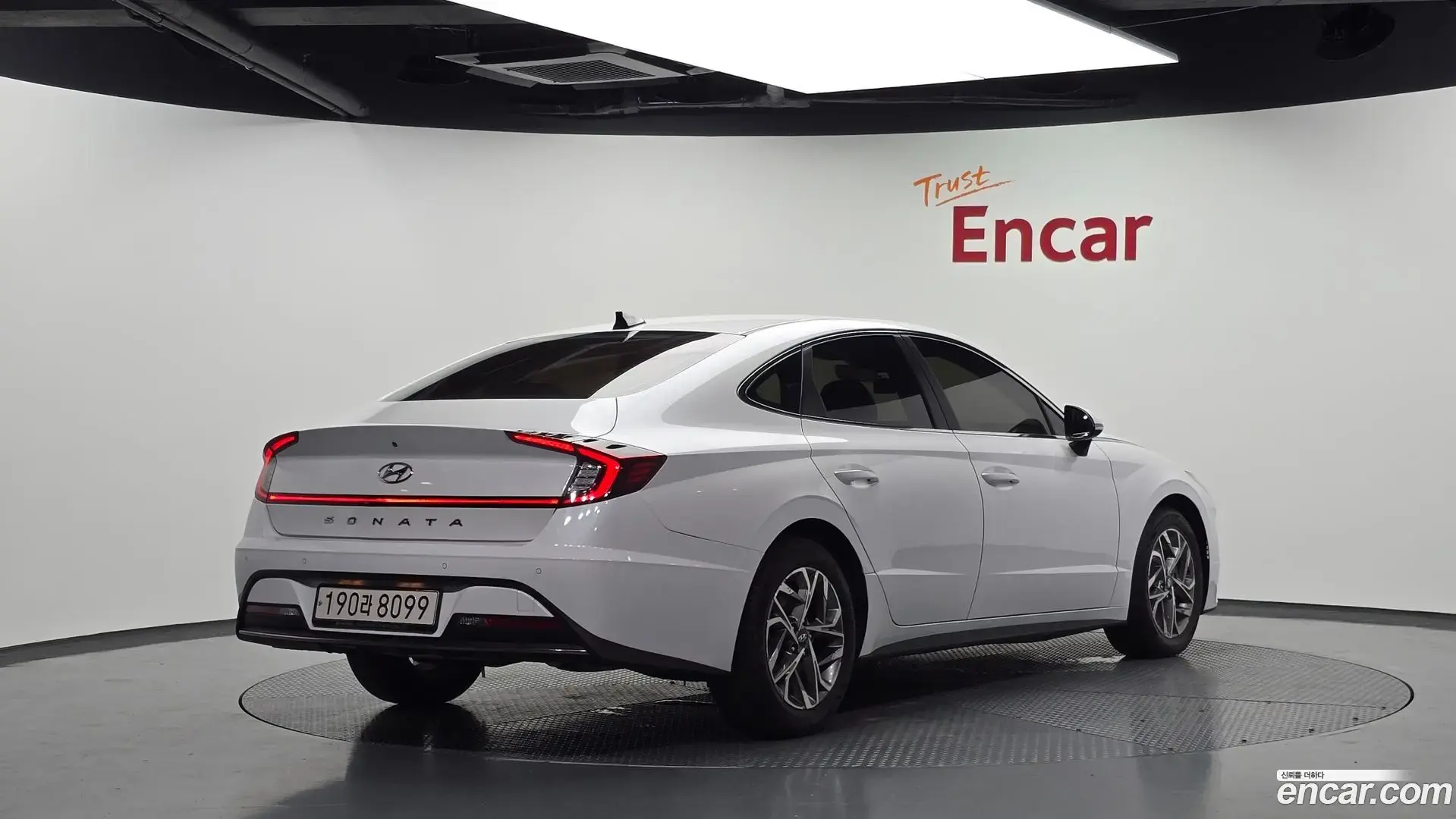 Main__Slider__Photo:Sonata Hyundai 2021.3-1