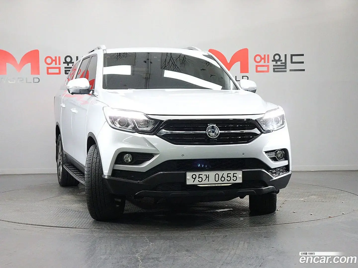 Main__Slider__Photo:Rexton KG Mobility 2018.8-1
