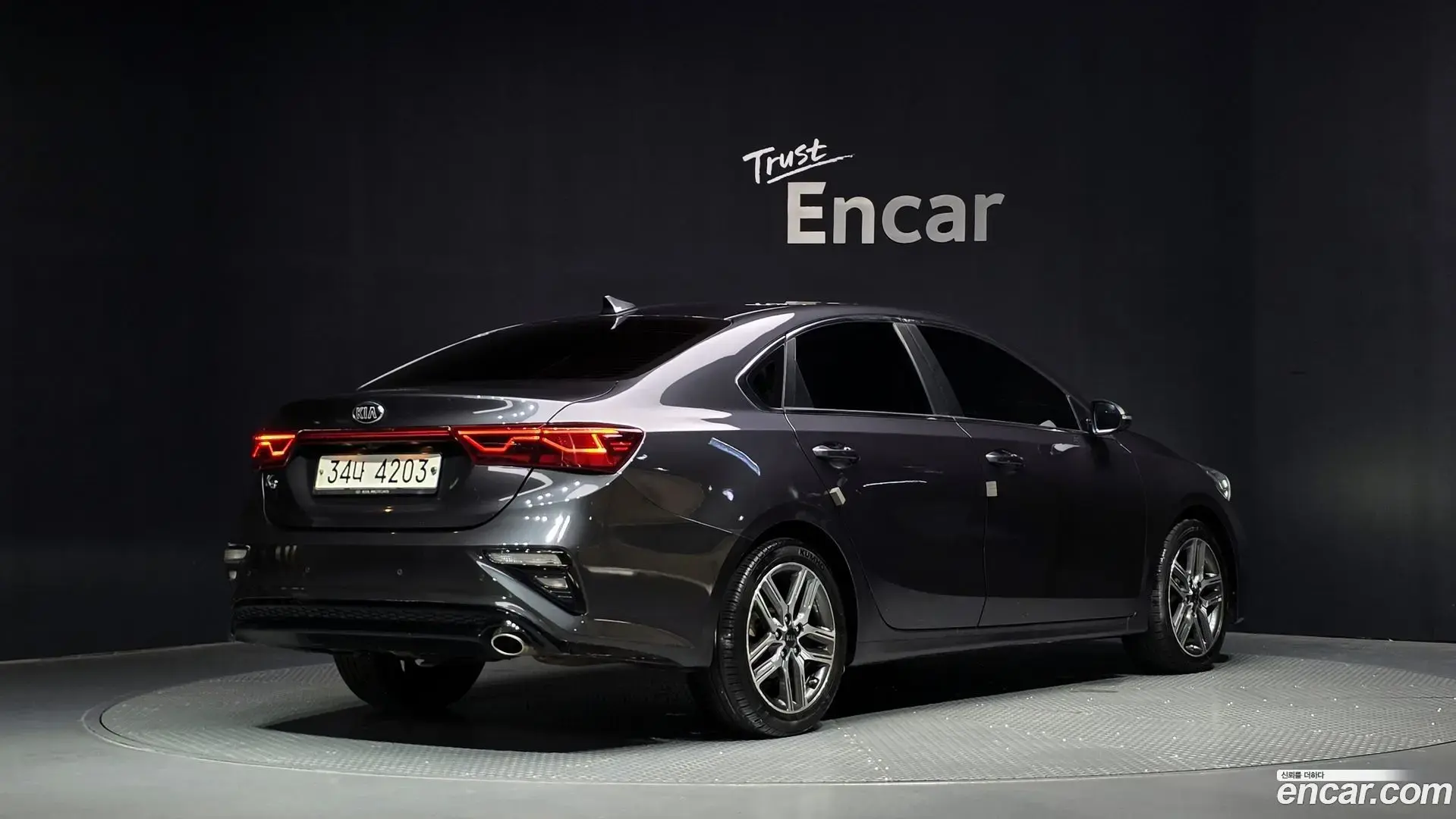Main__Slider__Photo:K3 Kia 2018.3-1