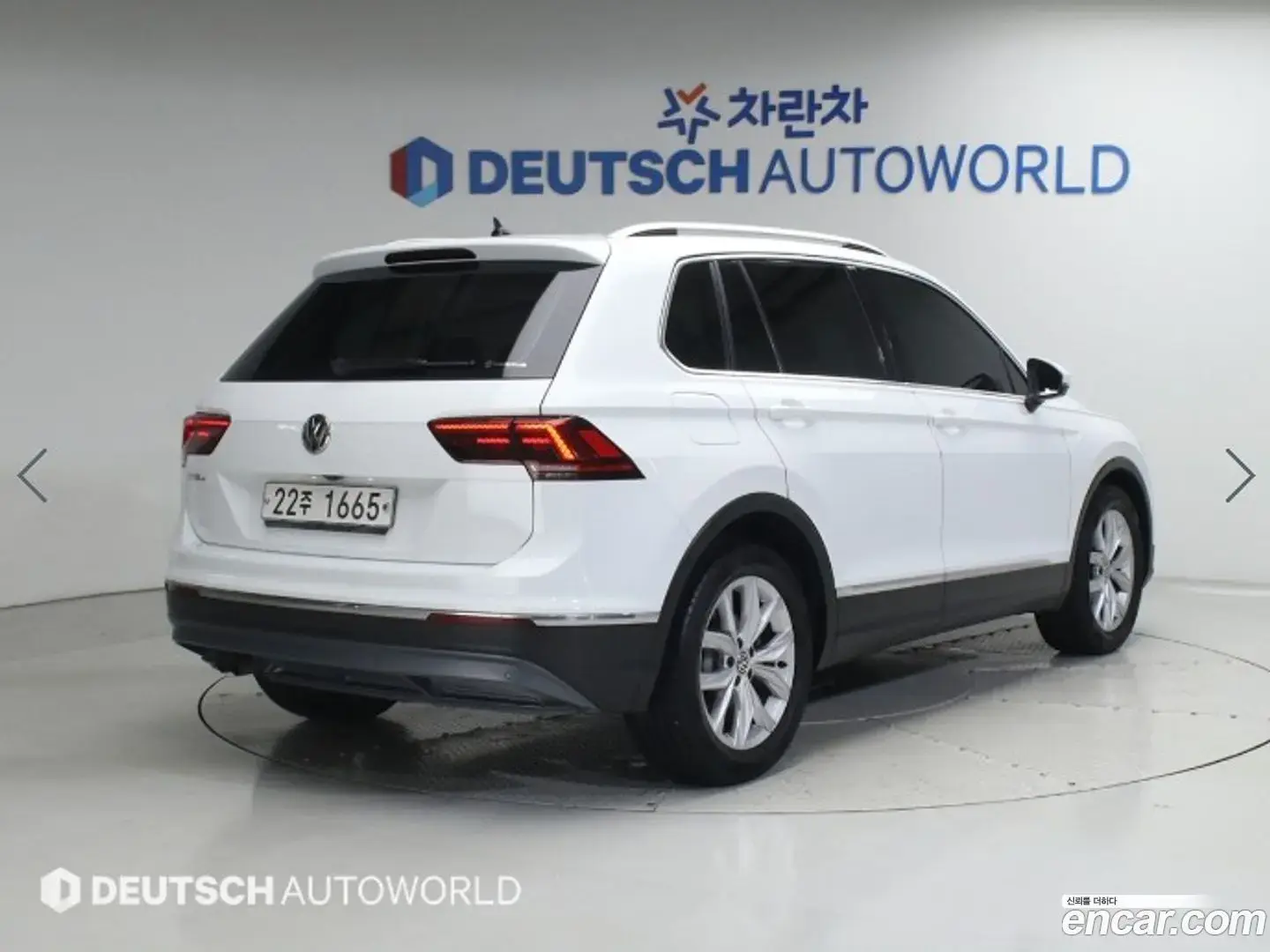 Main__Slider__Photo:Tiguan Volkswagen 2018.5-1