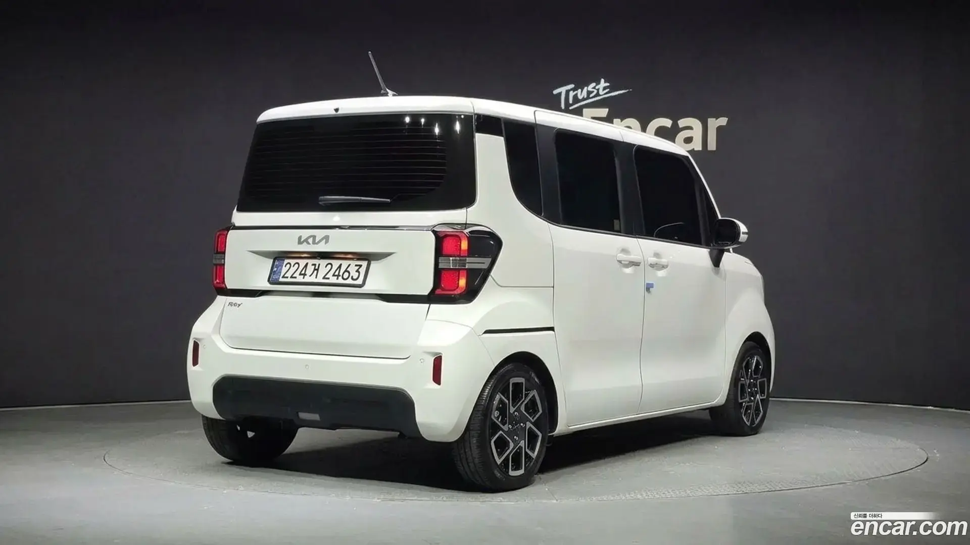Main__Slider__Photo:RAY Kia 2024.8-1
