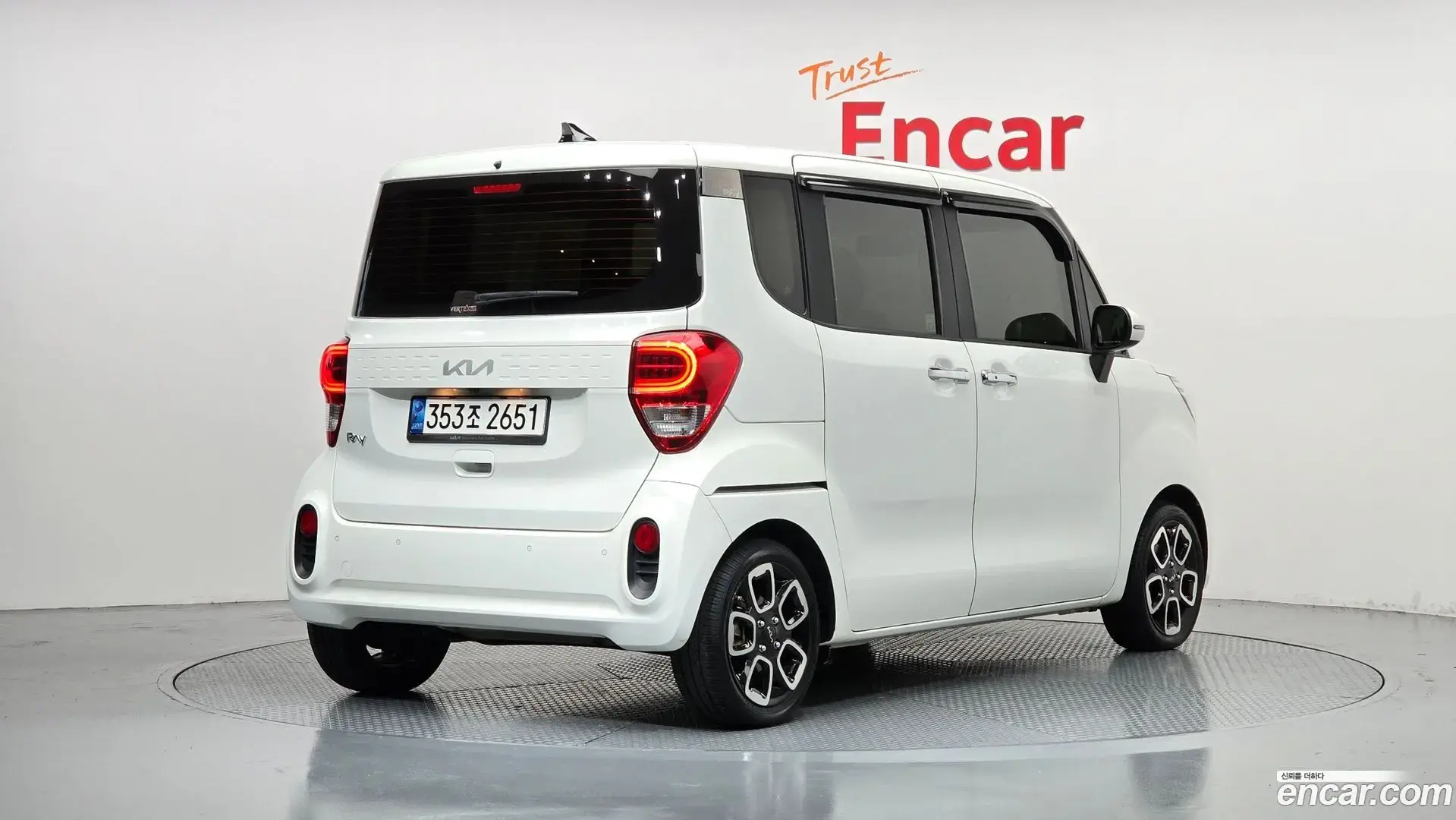 Main__Slider__Photo:RAY Kia 2021.10-1