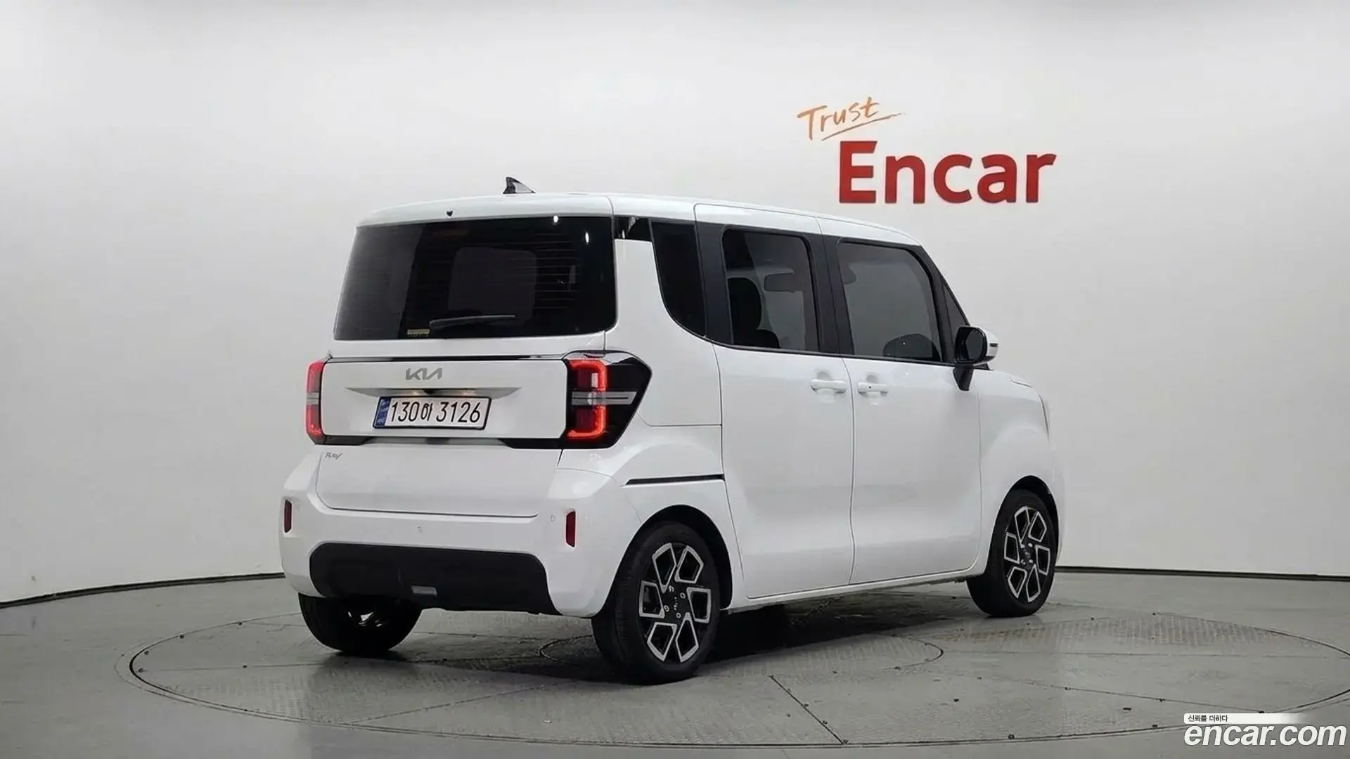 Main__Slider__Photo:RAY Kia 2024.10-1