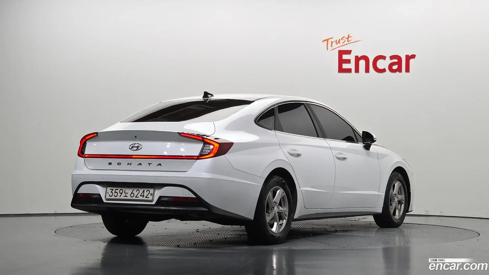 Main__Slider__Photo:Sonata Hyundai 2019.8-1