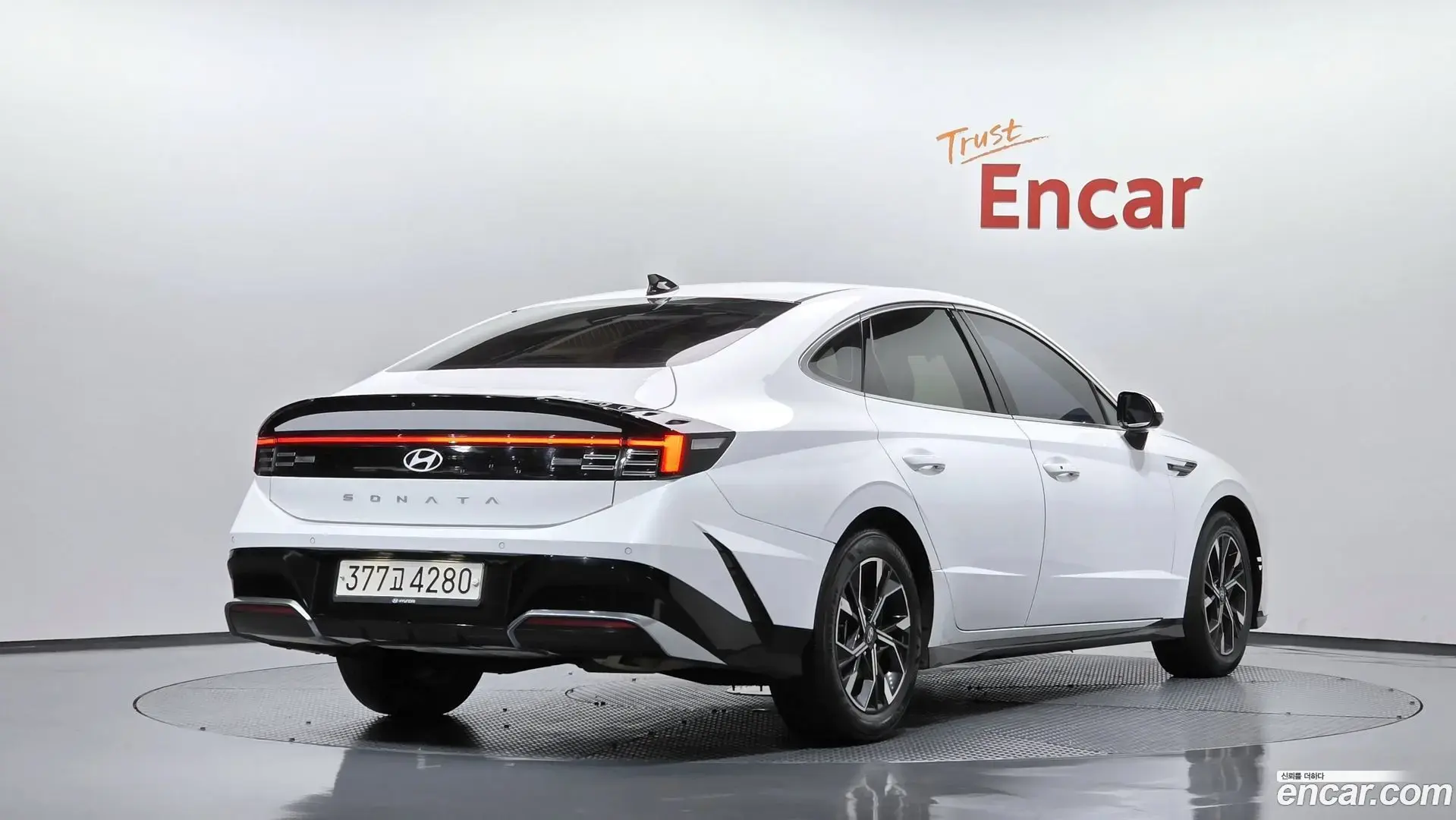 Main__Slider__Photo:Sonata Hyundai 2024.6-1