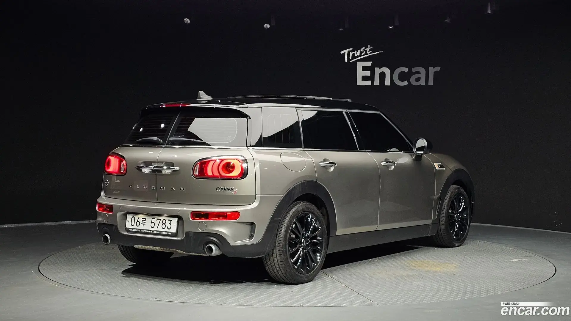 Main__Slider__Photo:Clubman Mini 2019.2-1