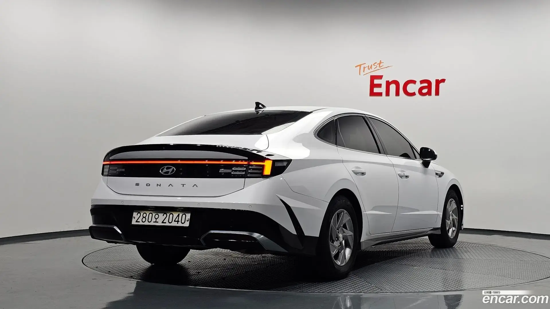 Main__Slider__Photo:Sonata Hyundai 2023.5-1