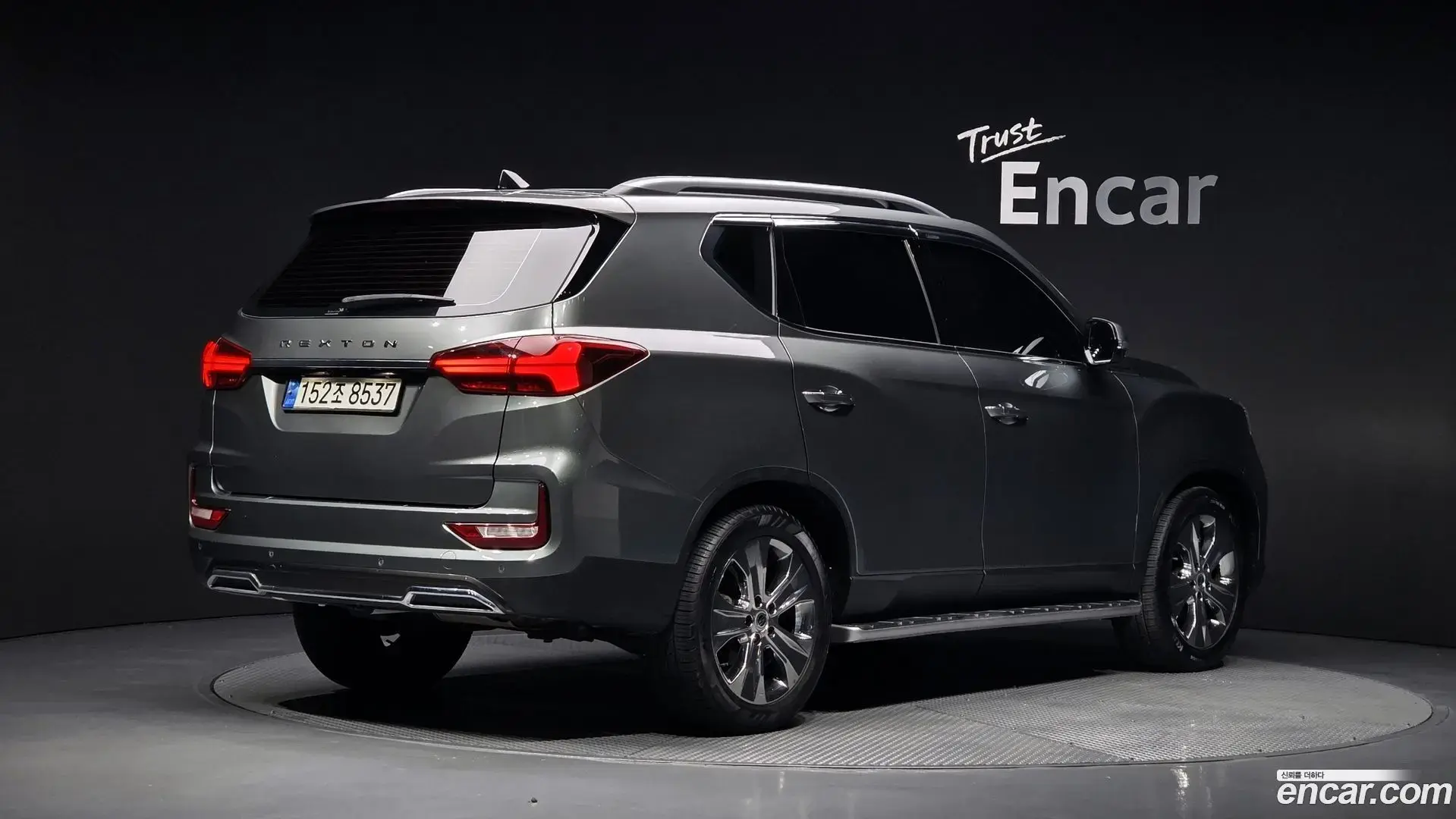 Main__Slider__Photo:Rexton KG Mobility 2022.4-1