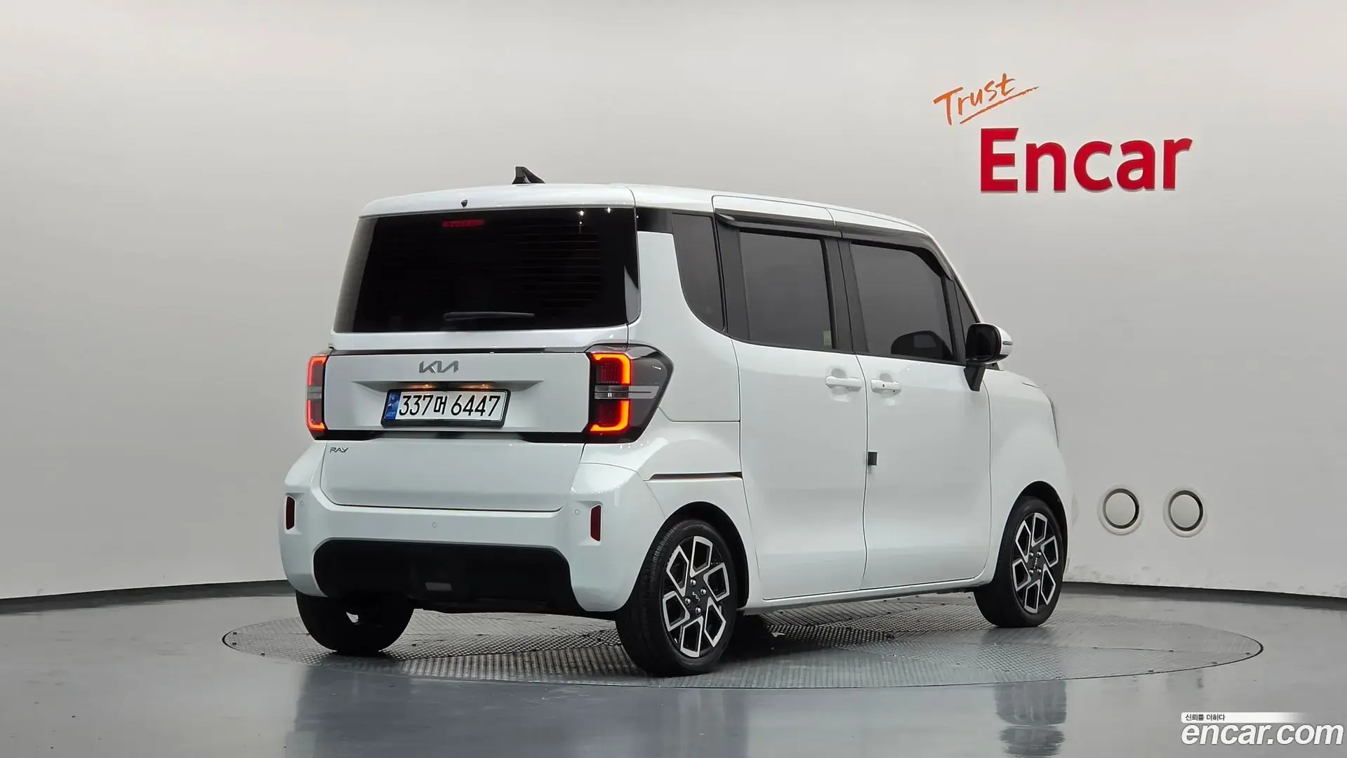 Main__Slider__Photo:RAY Kia 2024.1-1