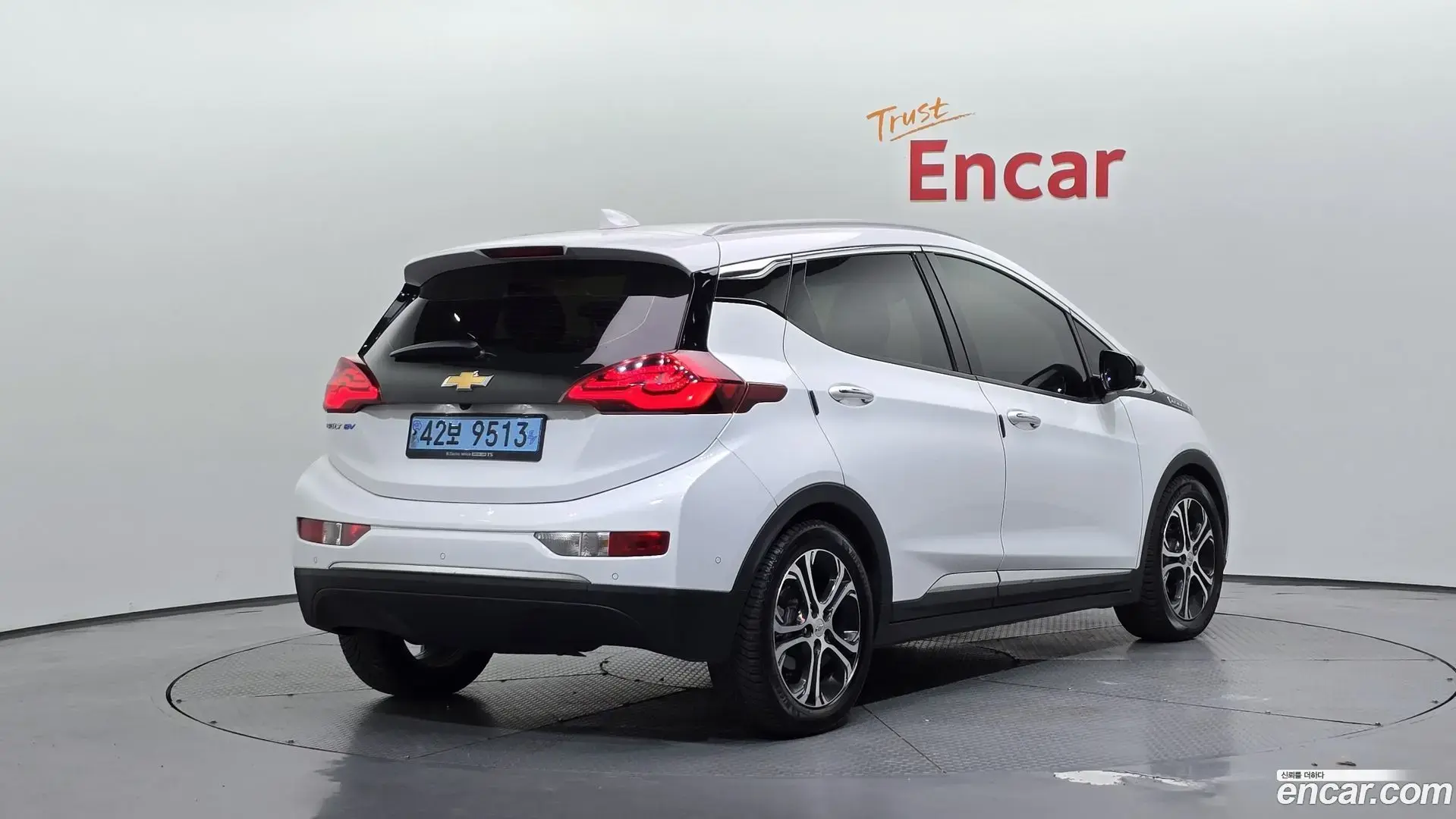 Main__Slider__Photo:Bolt EV Chevrolet 2018.6-1