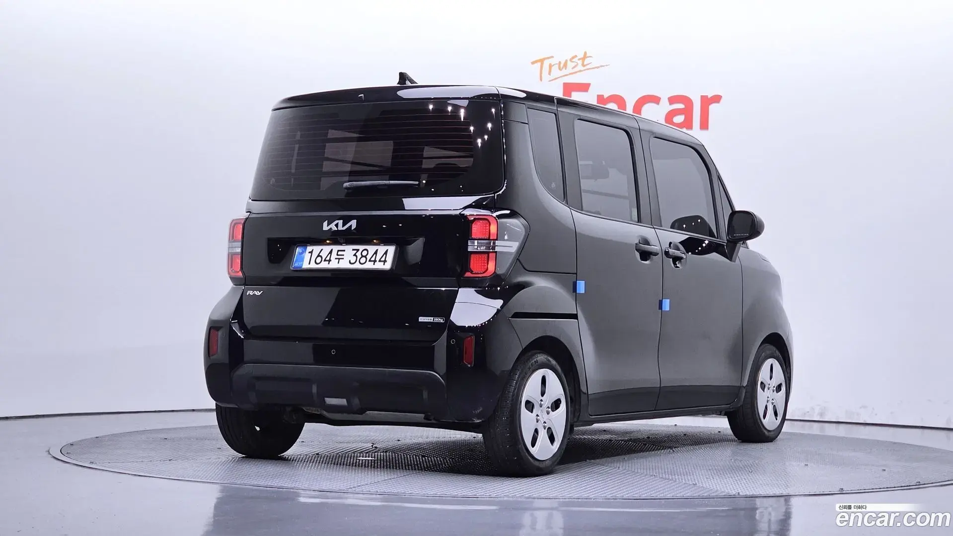Main__Slider__Photo:RAY Kia 2022.8-1