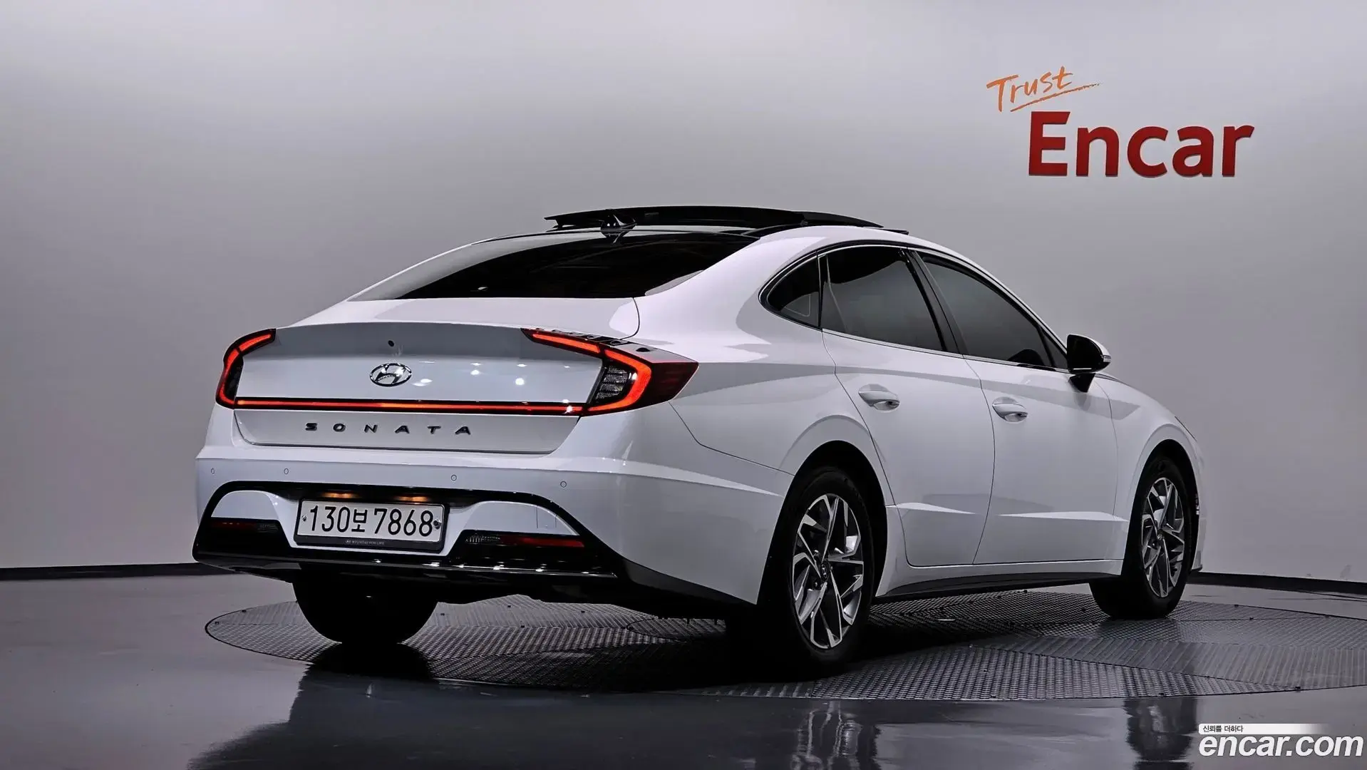 Main__Slider__Photo:Sonata Hyundai 2020.5-1