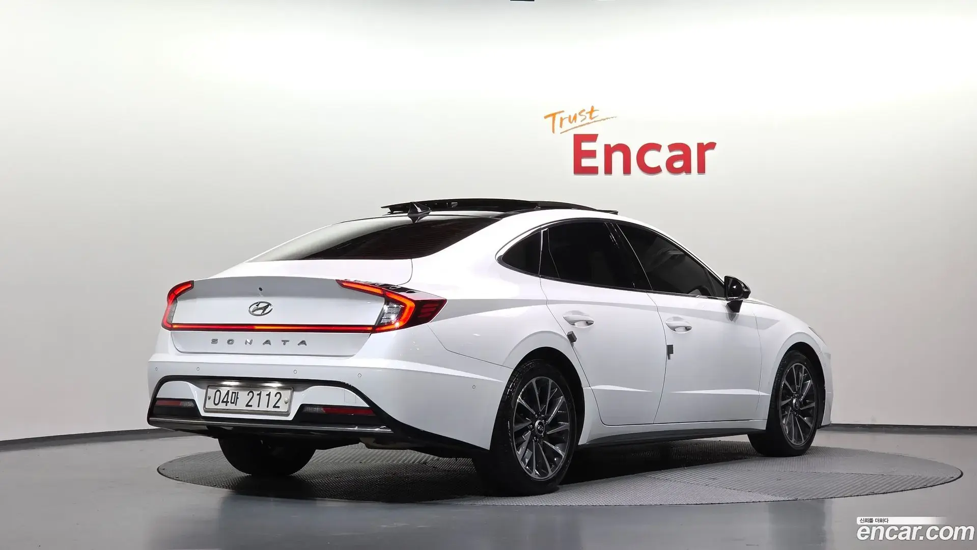 Main__Slider__Photo:Sonata Hyundai 2019.3-1