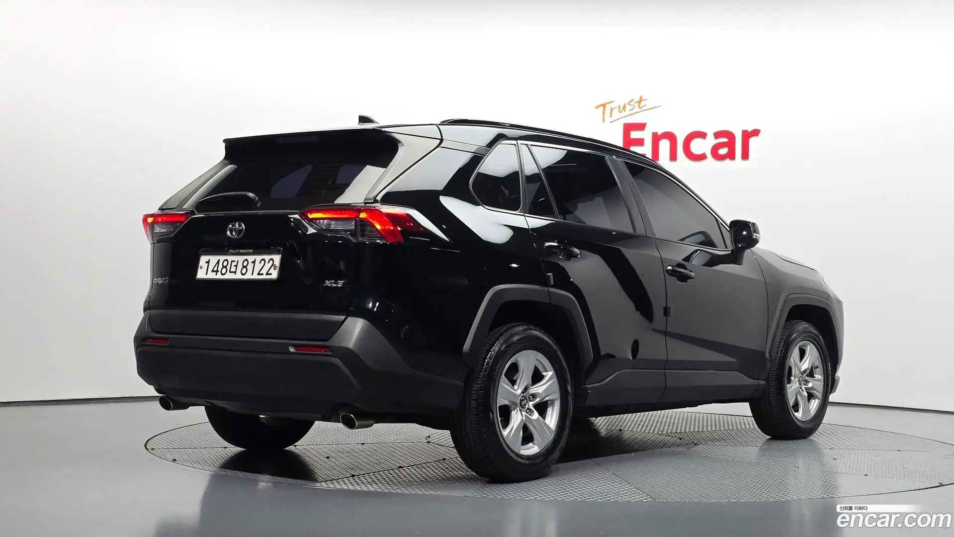 Main__Slider__Photo:RAV4 Toyota 2019.11-1