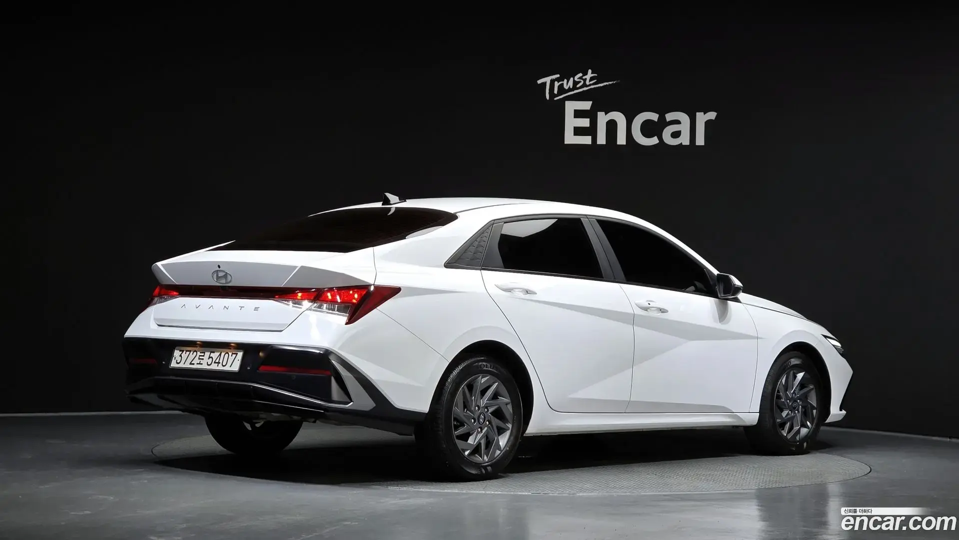 Main__Slider__Photo:AVANTE Hyundai 2023.3-1