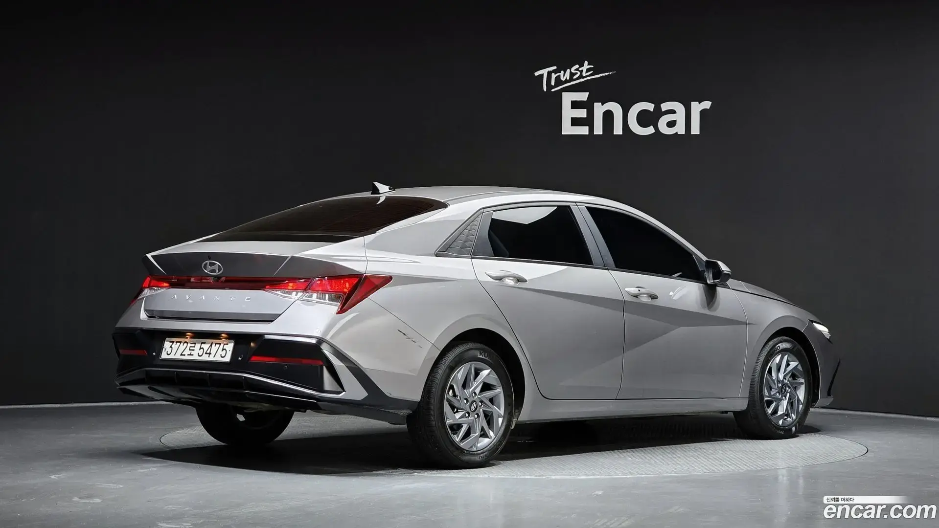 Main__Slider__Photo:AVANTE Hyundai 2023.7-1