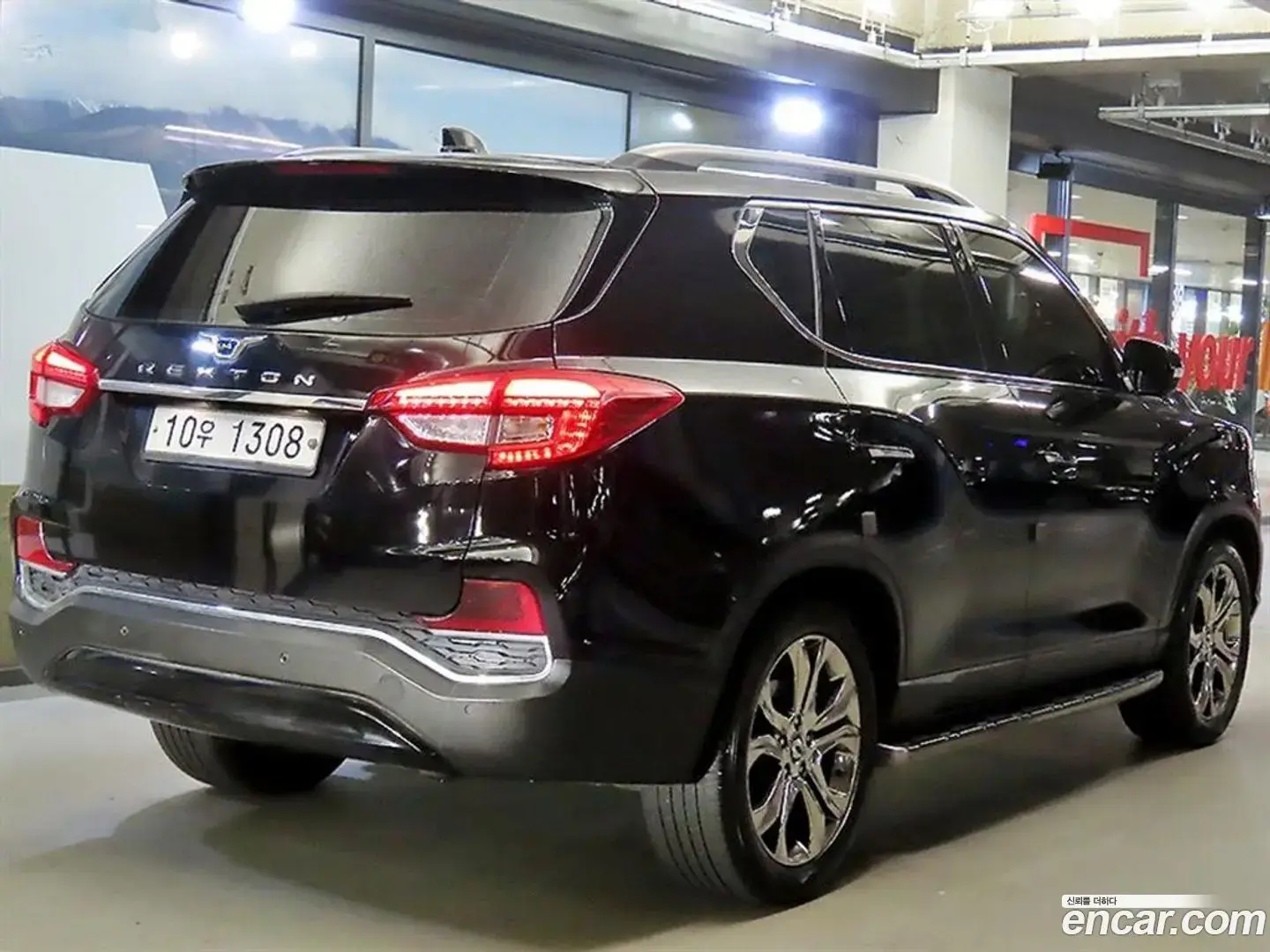 Main__Slider__Photo:Rexton KG Mobility 2017.10-1