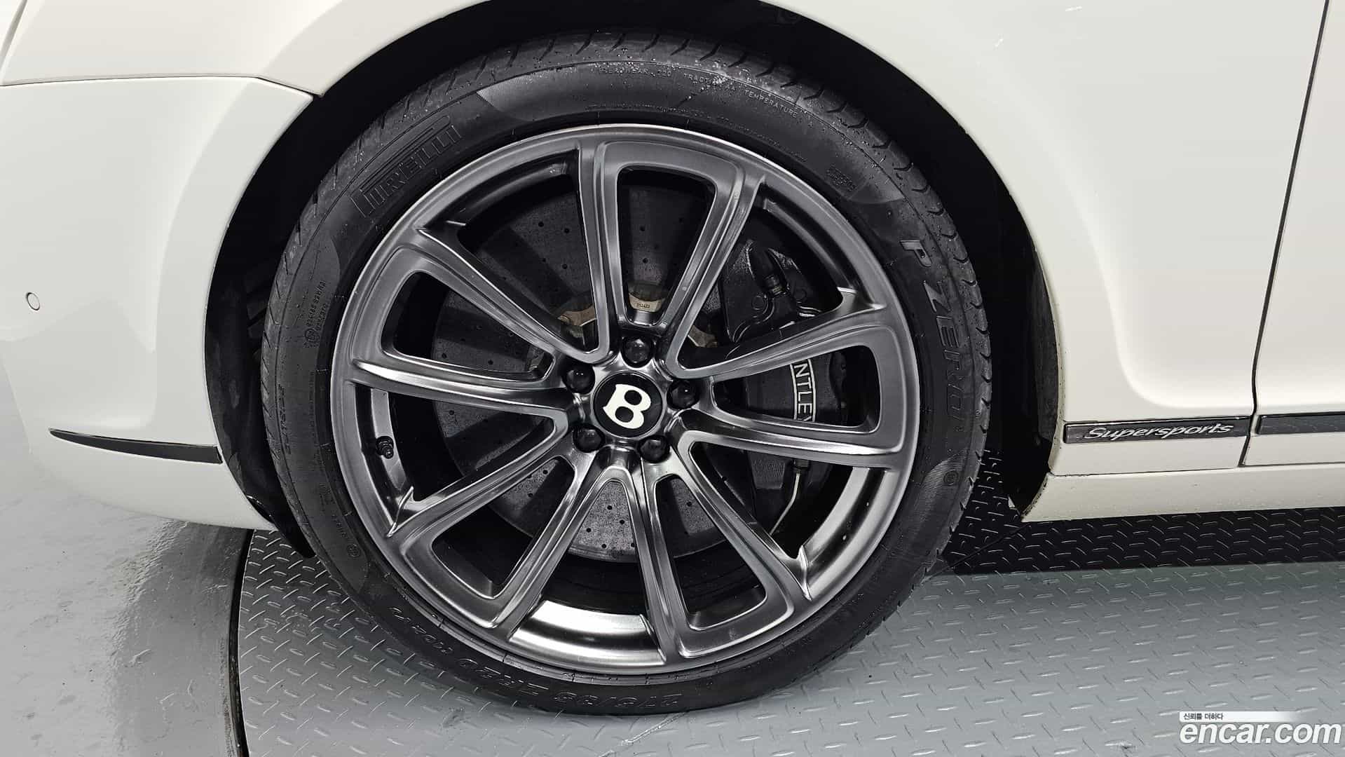 Continental Bentley 2010.11-OUTER-005