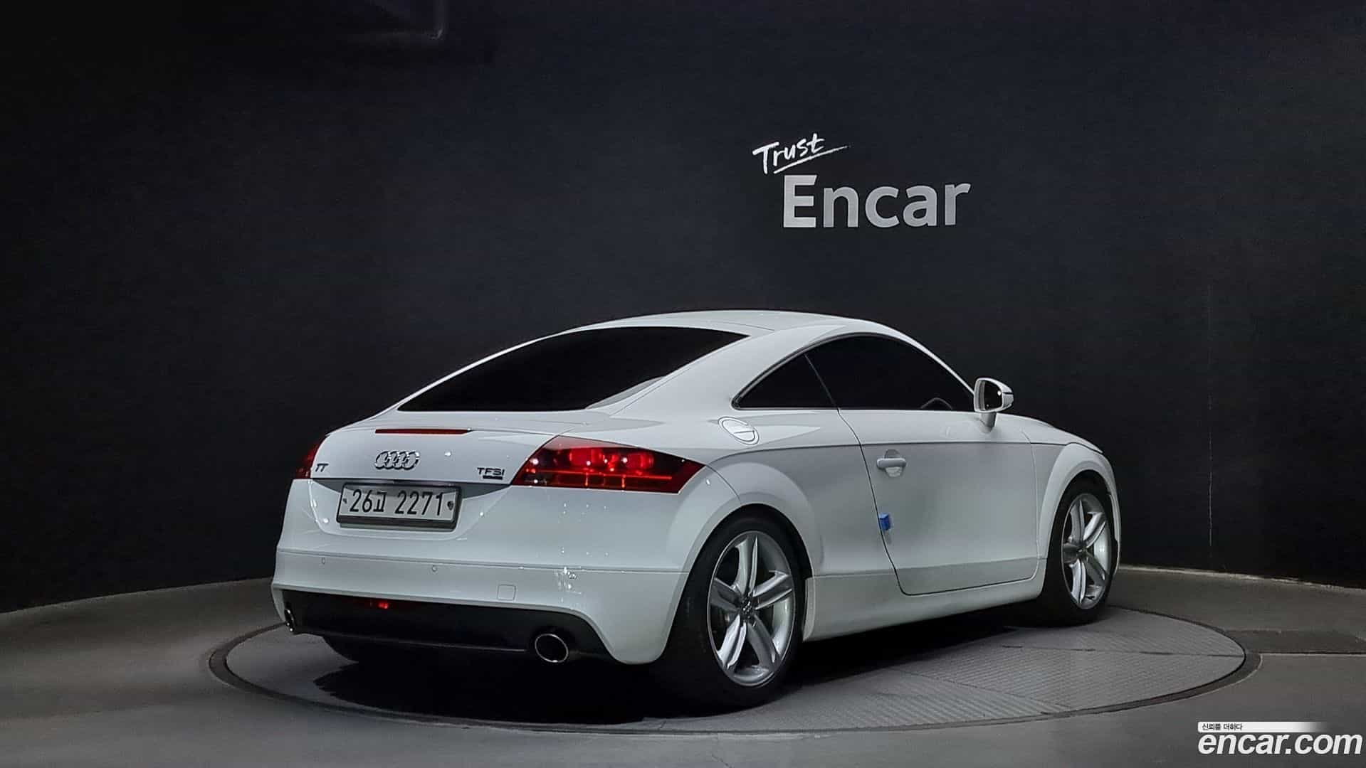 TT Audi 2013.11-OUTER-002