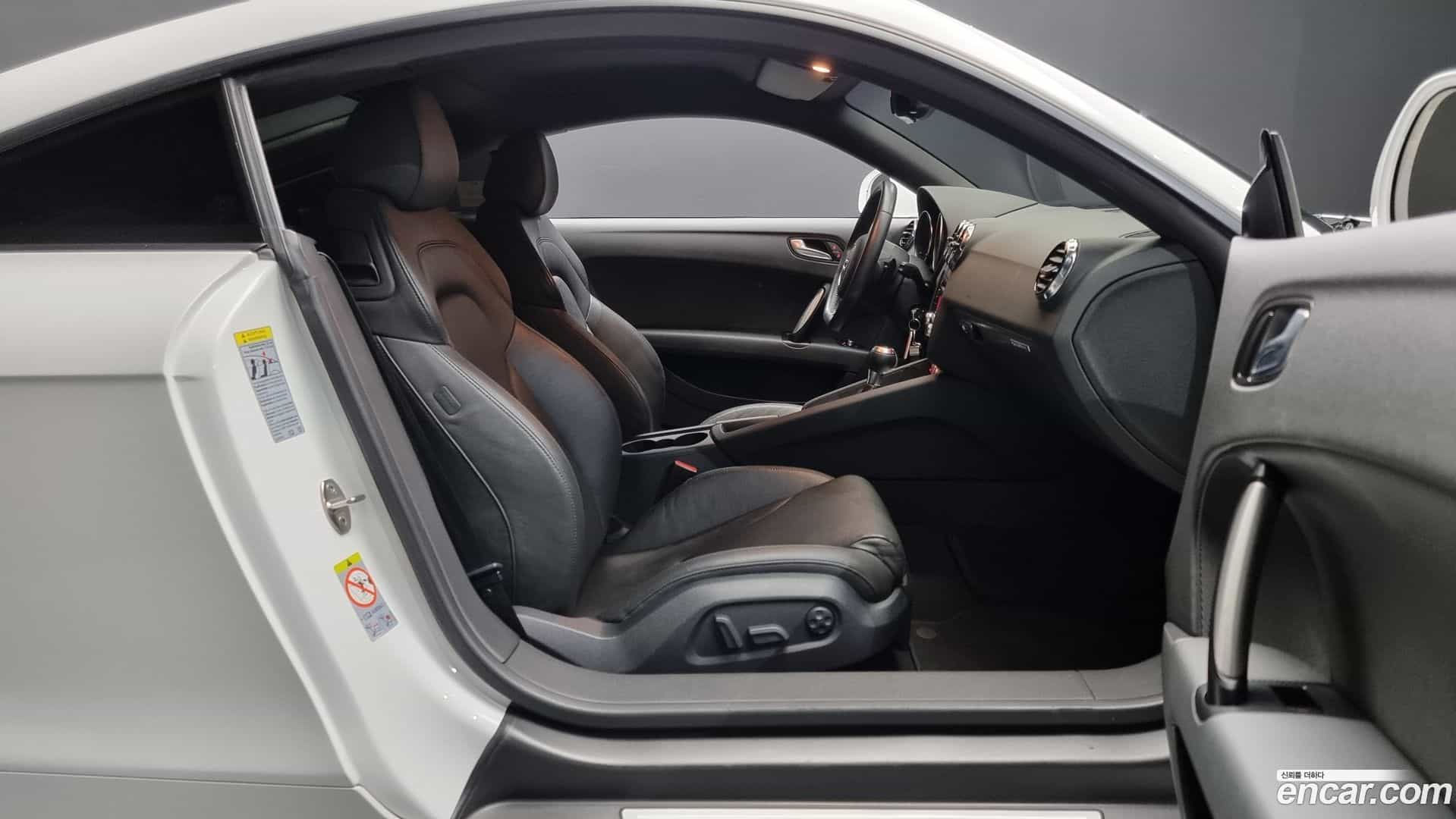 TT Audi 2013.11-INNER-010