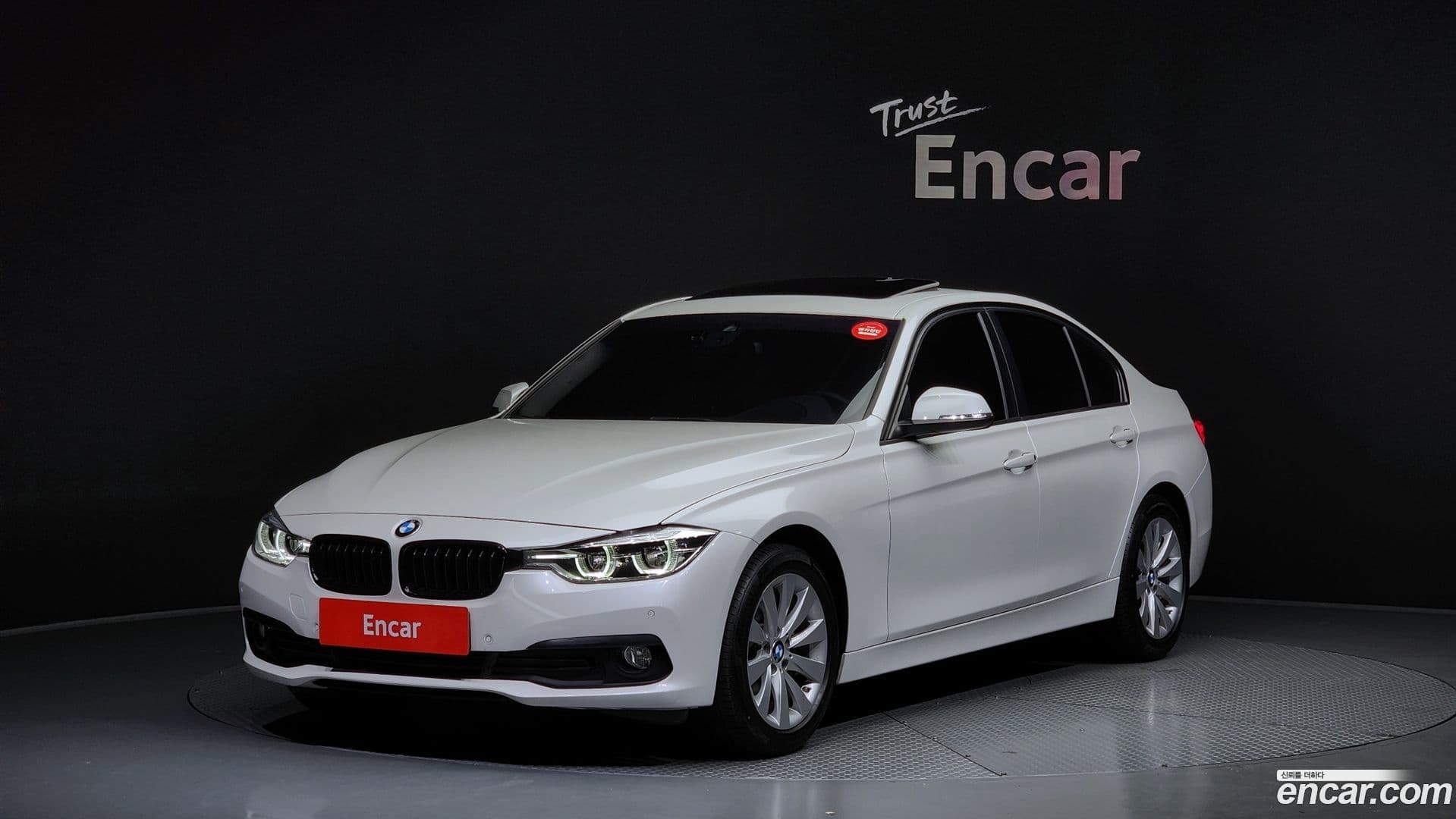 Main__Slider__Photo:3-Series BMW 2018.0-0