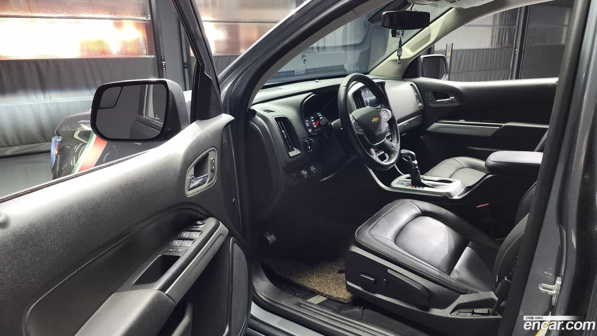 Colorado Chevrolet 2022.5-INNER-010