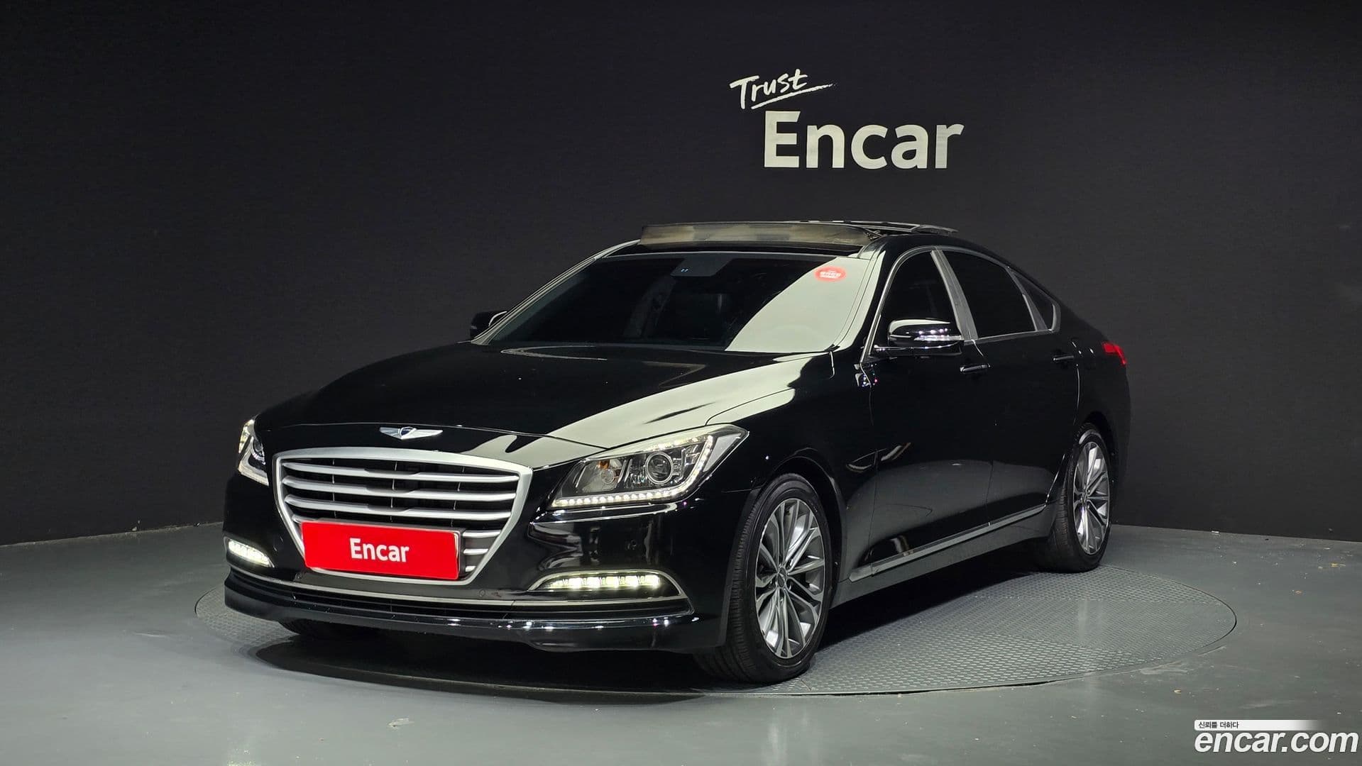 Main__Slider__Photo:Genesis Hyundai 2014.2-0