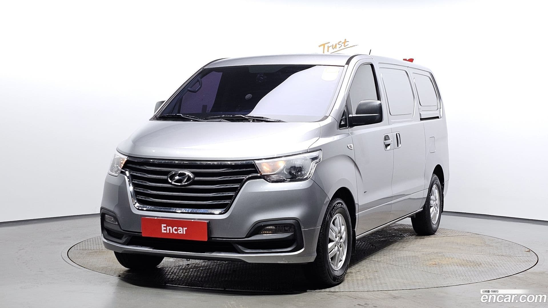 Main__Slider__Photo:Starex Hyundai 2018.3-0