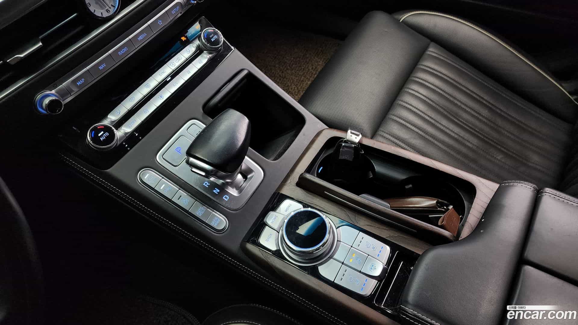 G90 Genesis 2020.2-INNER-009