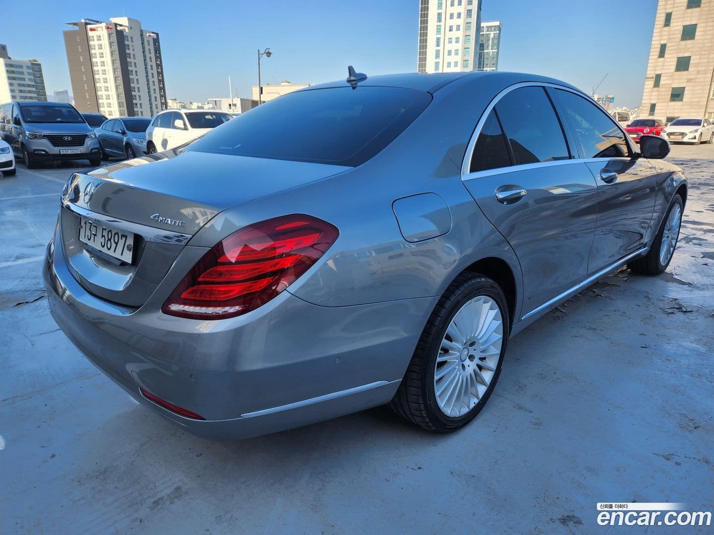Main__Slider__Photo:S-Class Mercedes-Benz 2015.1-0