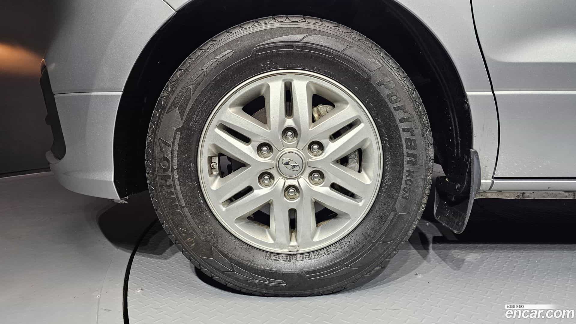 Starex Hyundai 2021.0-OUTER-005