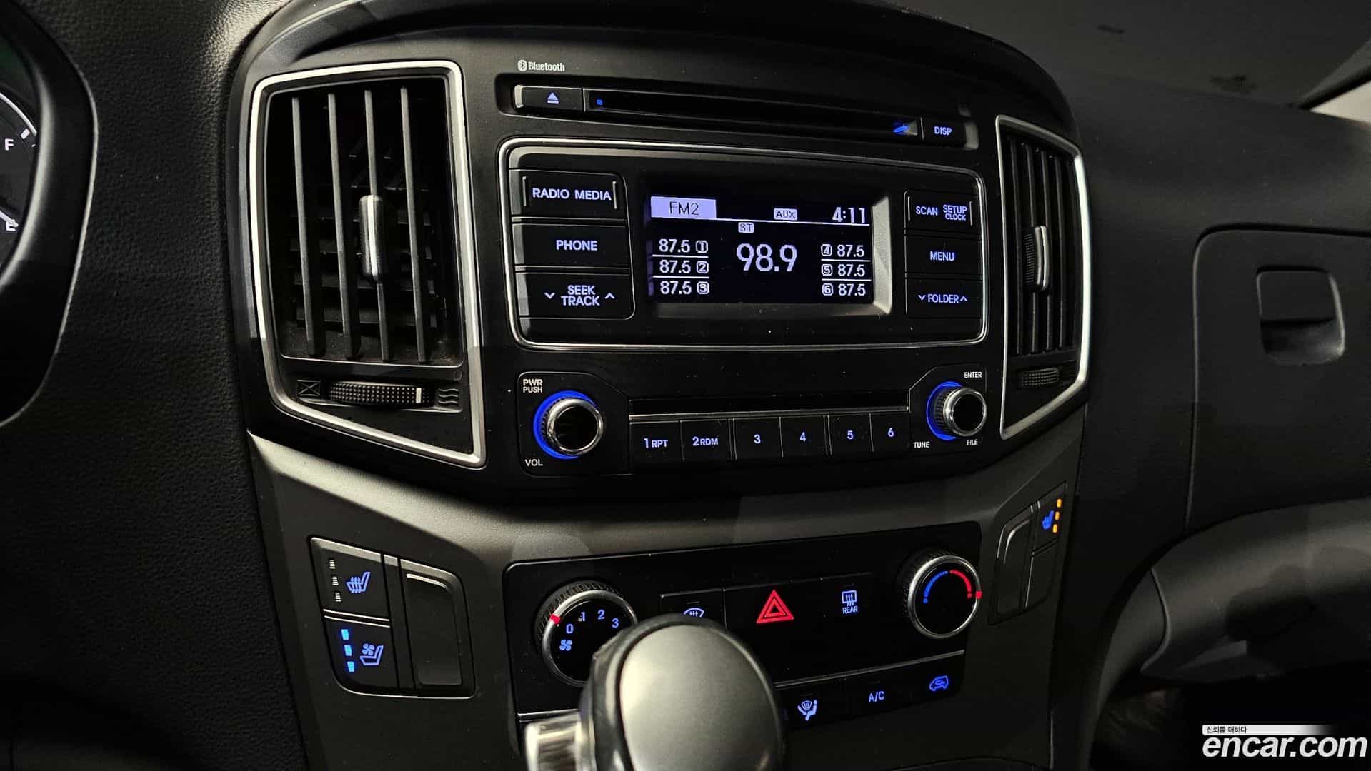 Starex Hyundai 2021.0-OPTION-020