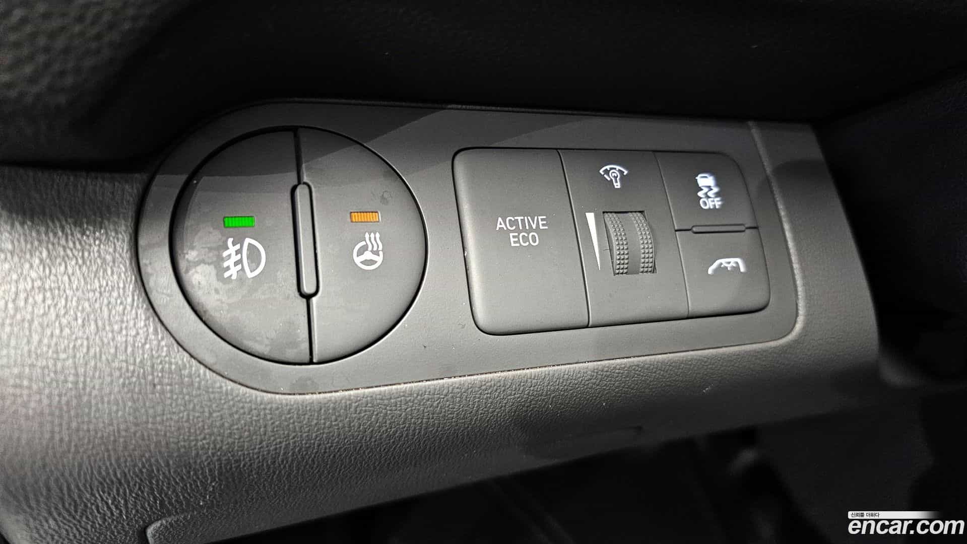 Starex Hyundai 2021.0-OPTION-021