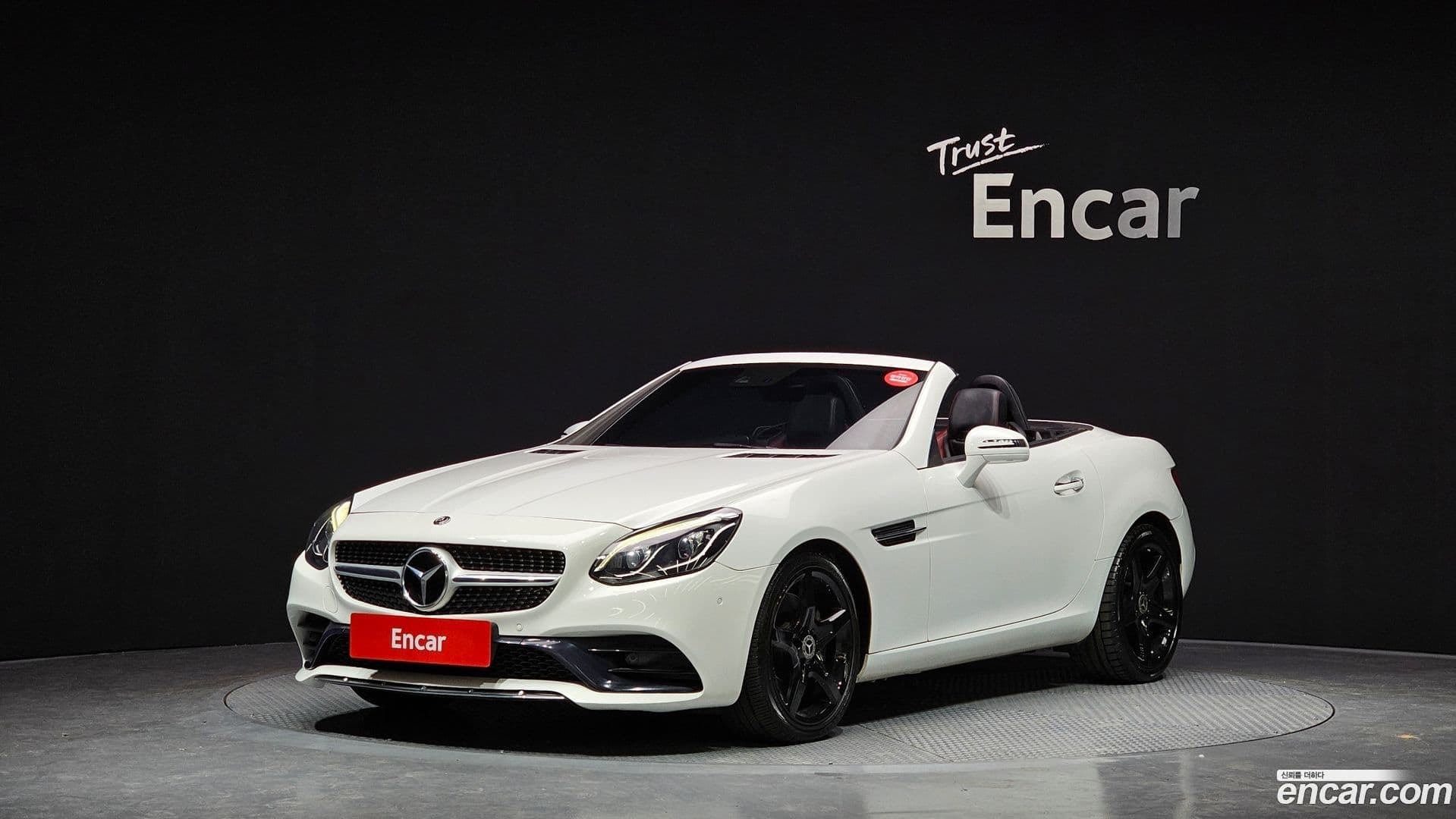 Main__Slider__Photo:SLC-Class Mercedes-Benz 2019.11-0