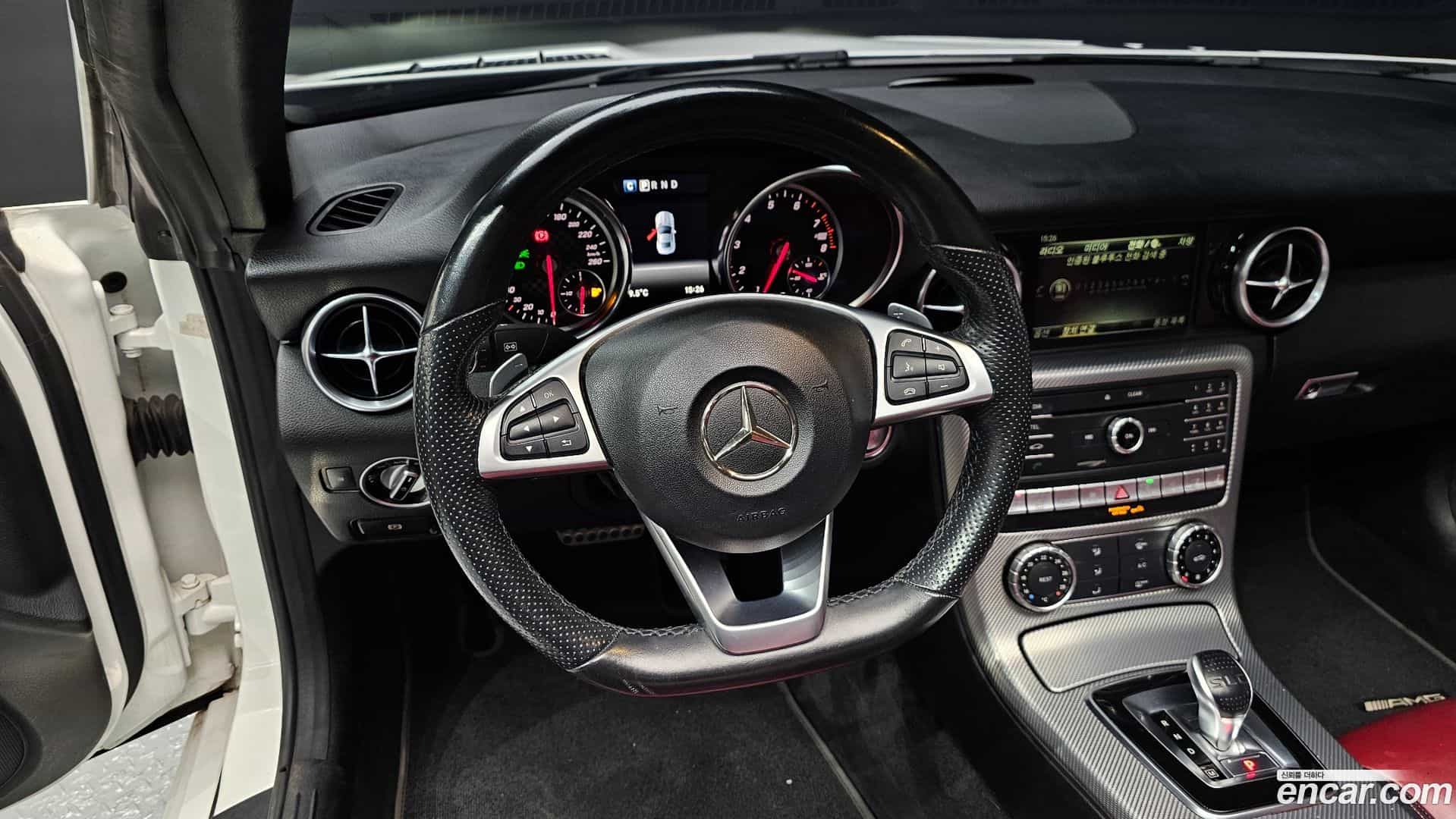 SLC-Class Mercedes-Benz 2019.11-OPTION-017