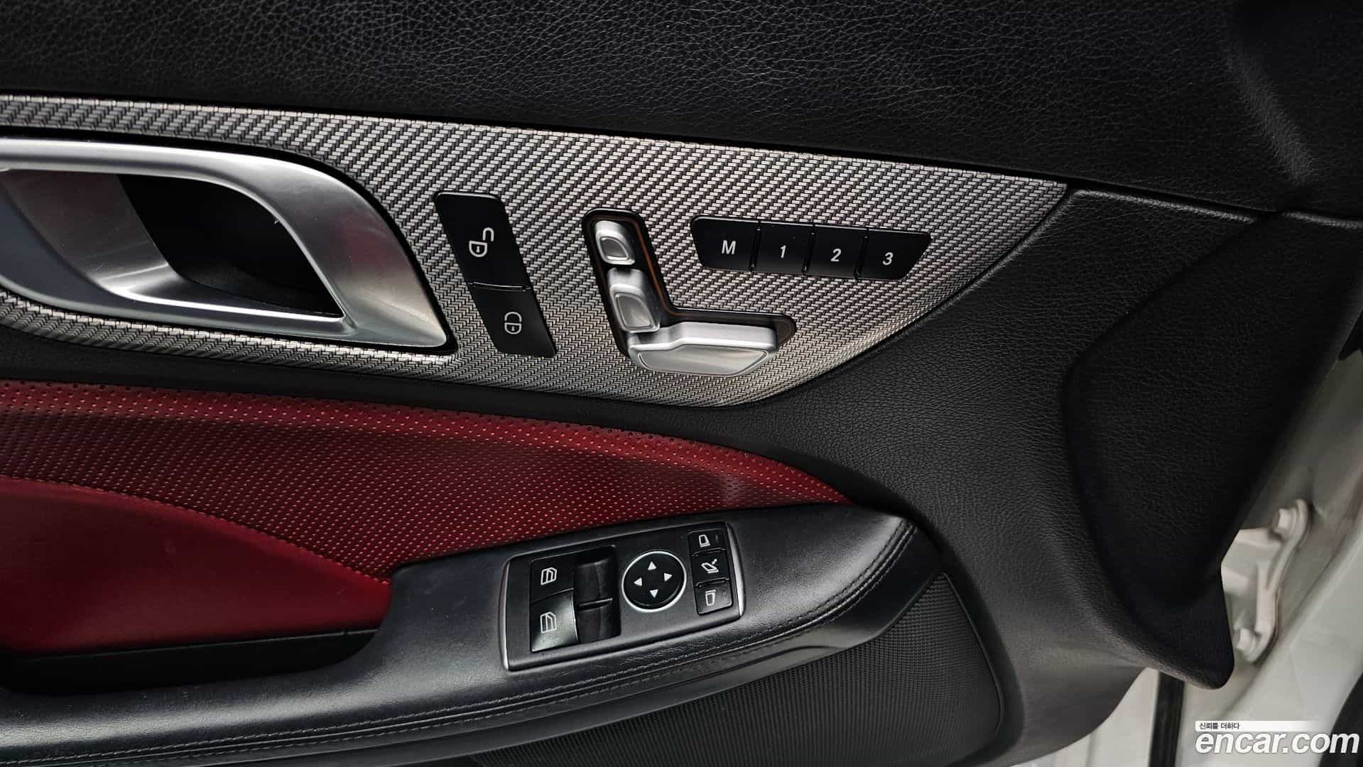 SLC-Class Mercedes-Benz 2019.11-OPTION-022