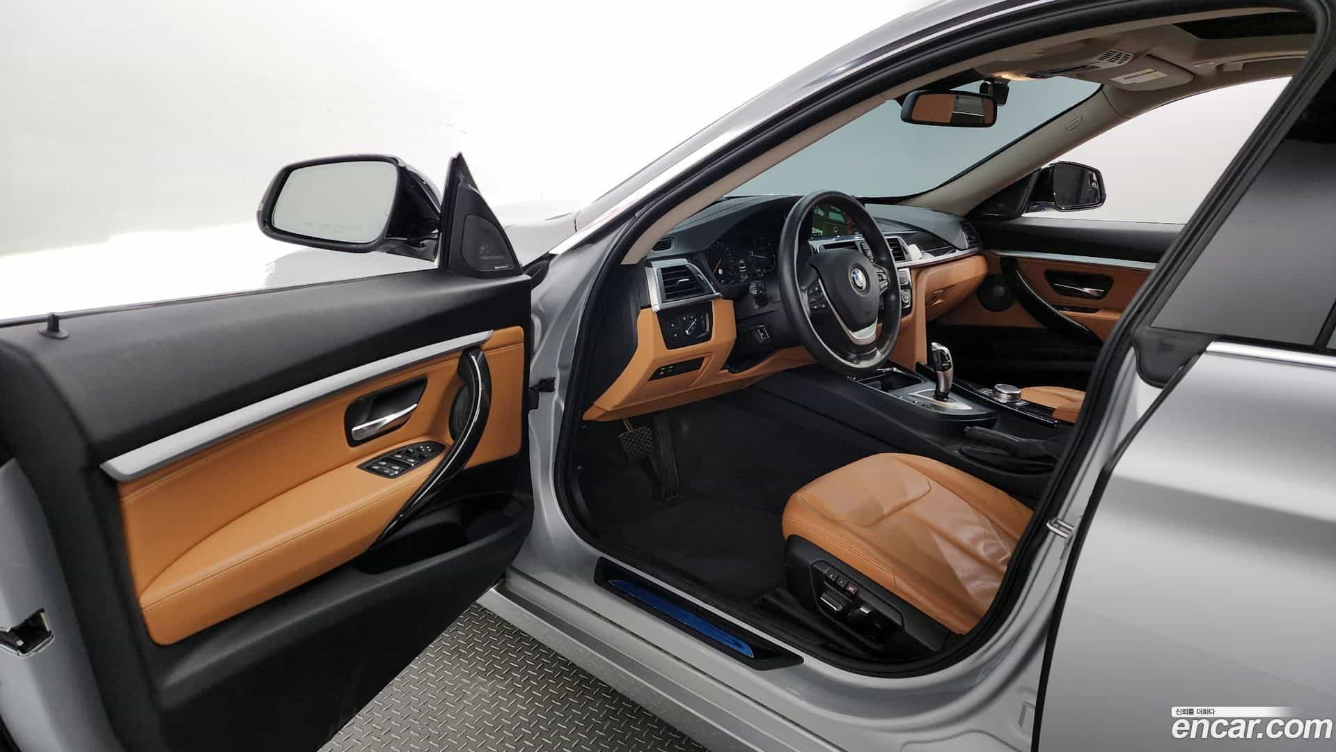 Gran Turismo BMW 2020.5-INNER-010