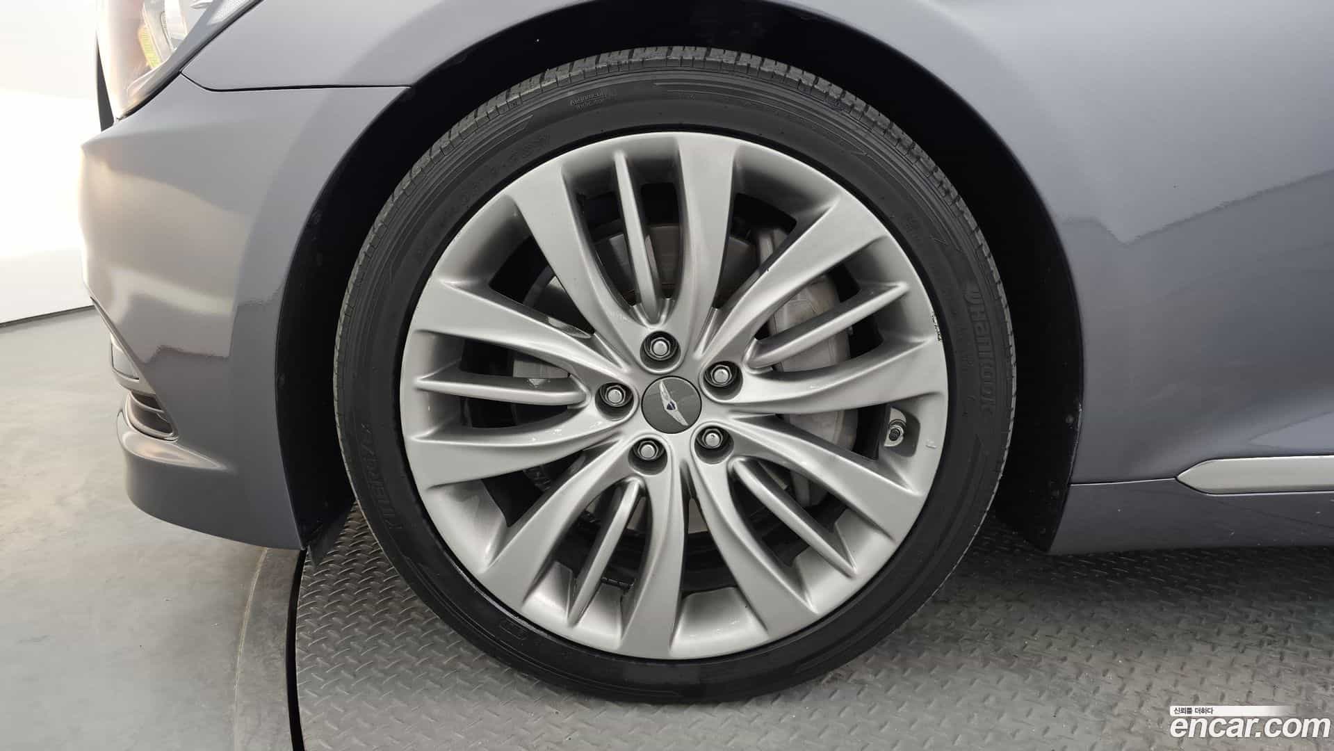 Genesis Hyundai 2015.8-OUTER-5