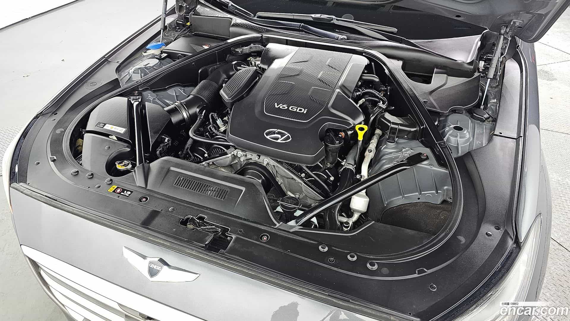 Genesis Hyundai 2015.8-INNER-6