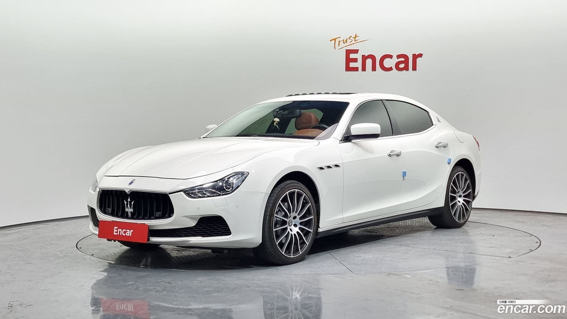 Main__Slider__Photo:Ghibli Maserati 2015.11-0