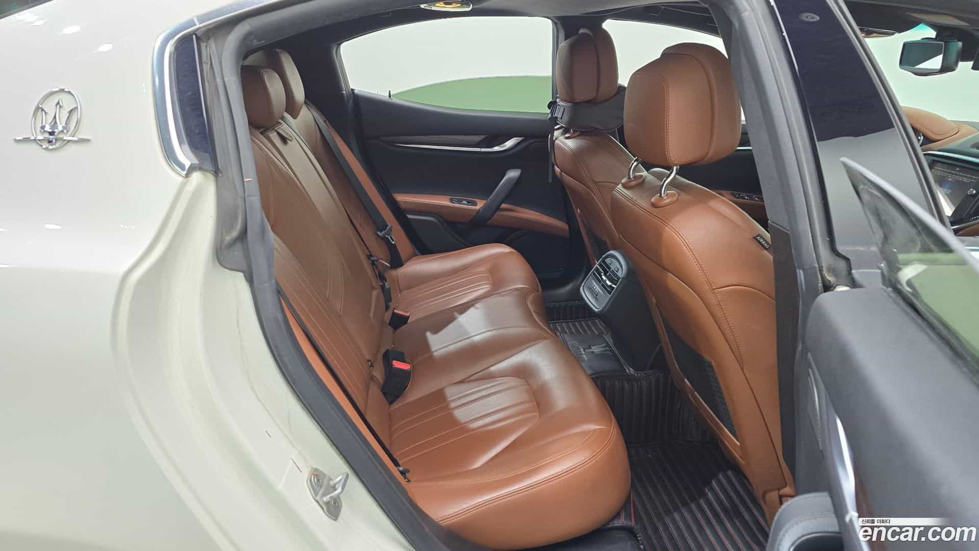 Ghibli Maserati 2015.11-OPTION-016