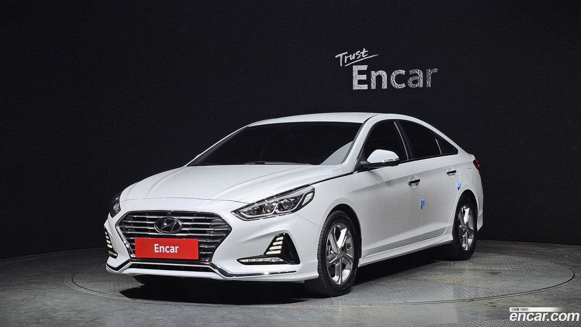 Main__Slider__Photo:Sonata Hyundai 2017.8-0