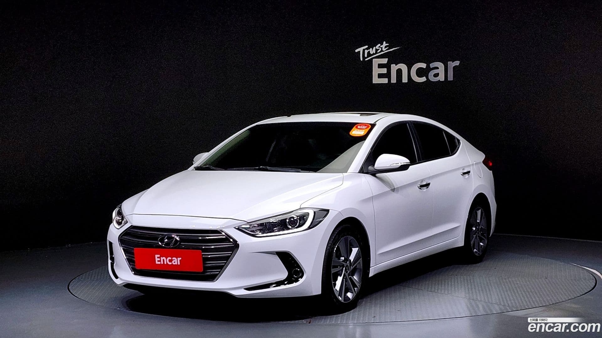Main__Slider__Photo:AVANTE Hyundai 2016.6-0