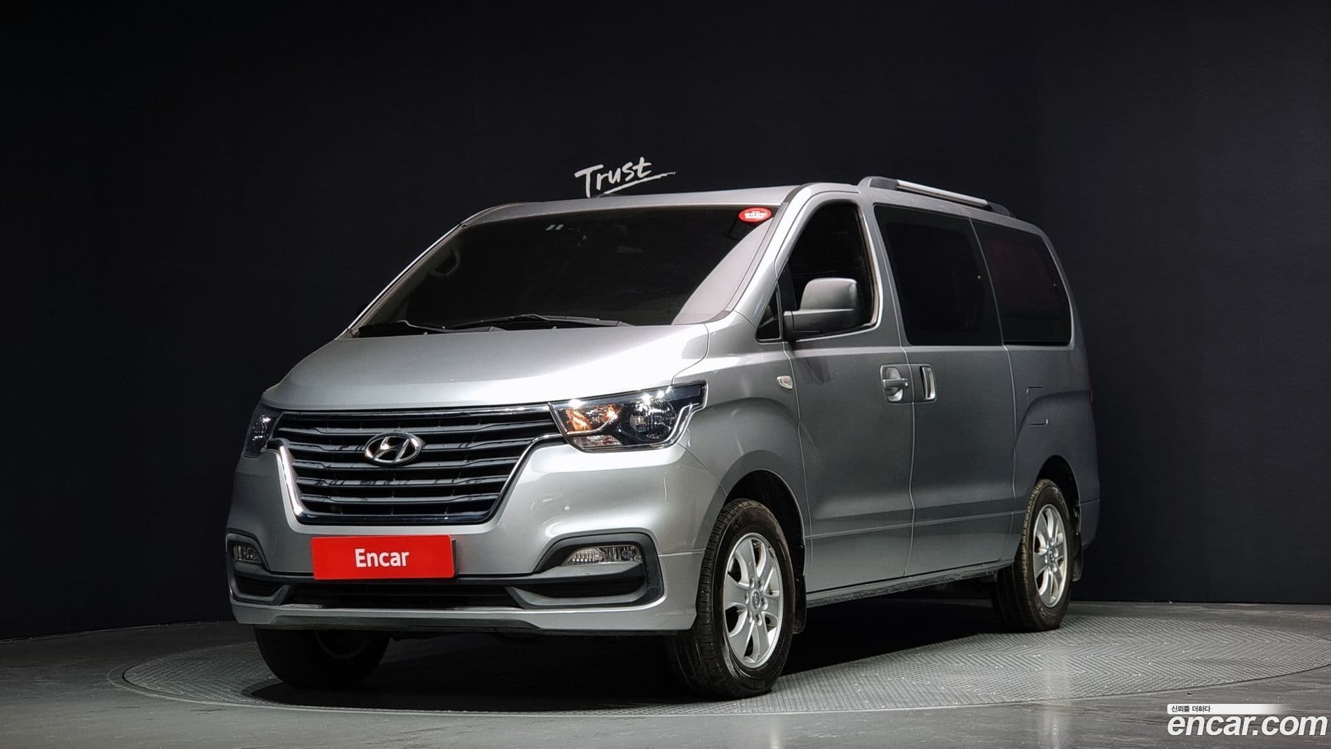Main__Slider__Photo:Starex Hyundai 2019.1-0