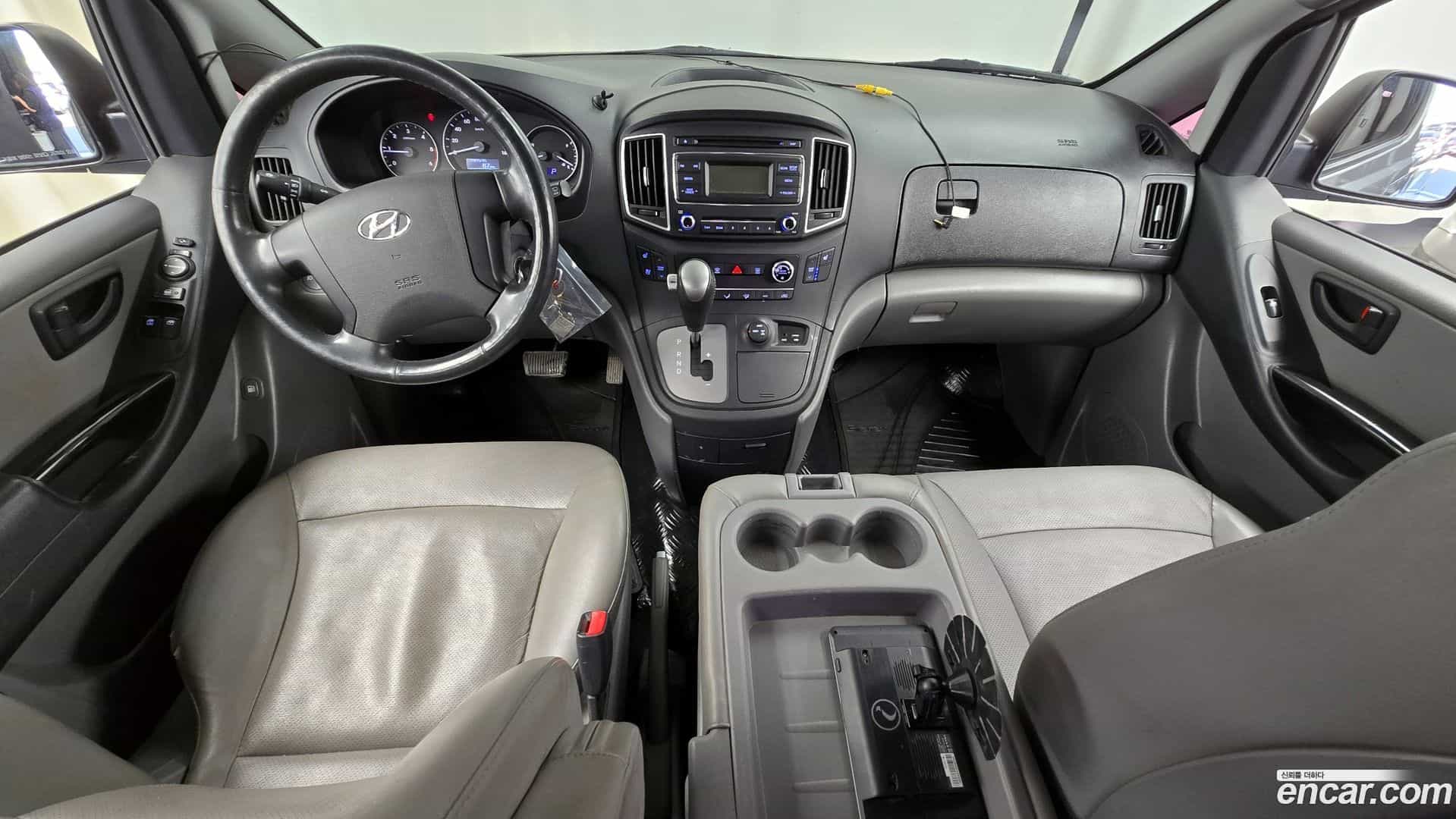 Starex Hyundai 2019.1-INNER-007