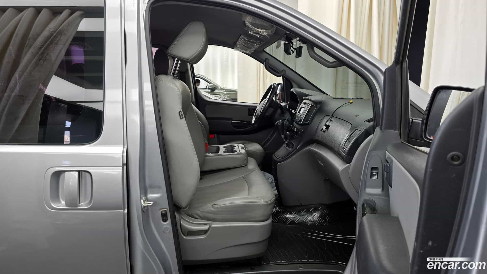Starex Hyundai 2019.1-OPTION-015