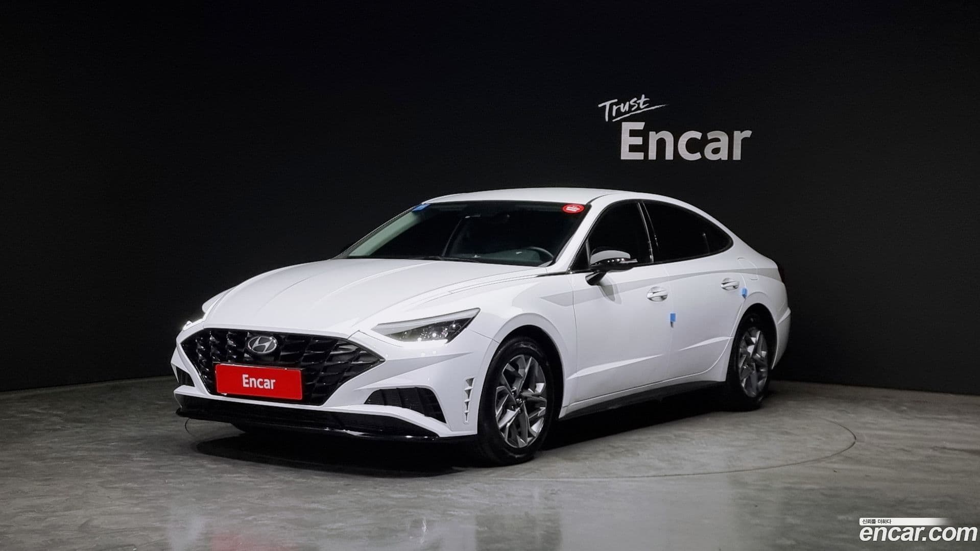 Main__Slider__Photo:Sonata Hyundai 2022.4-0