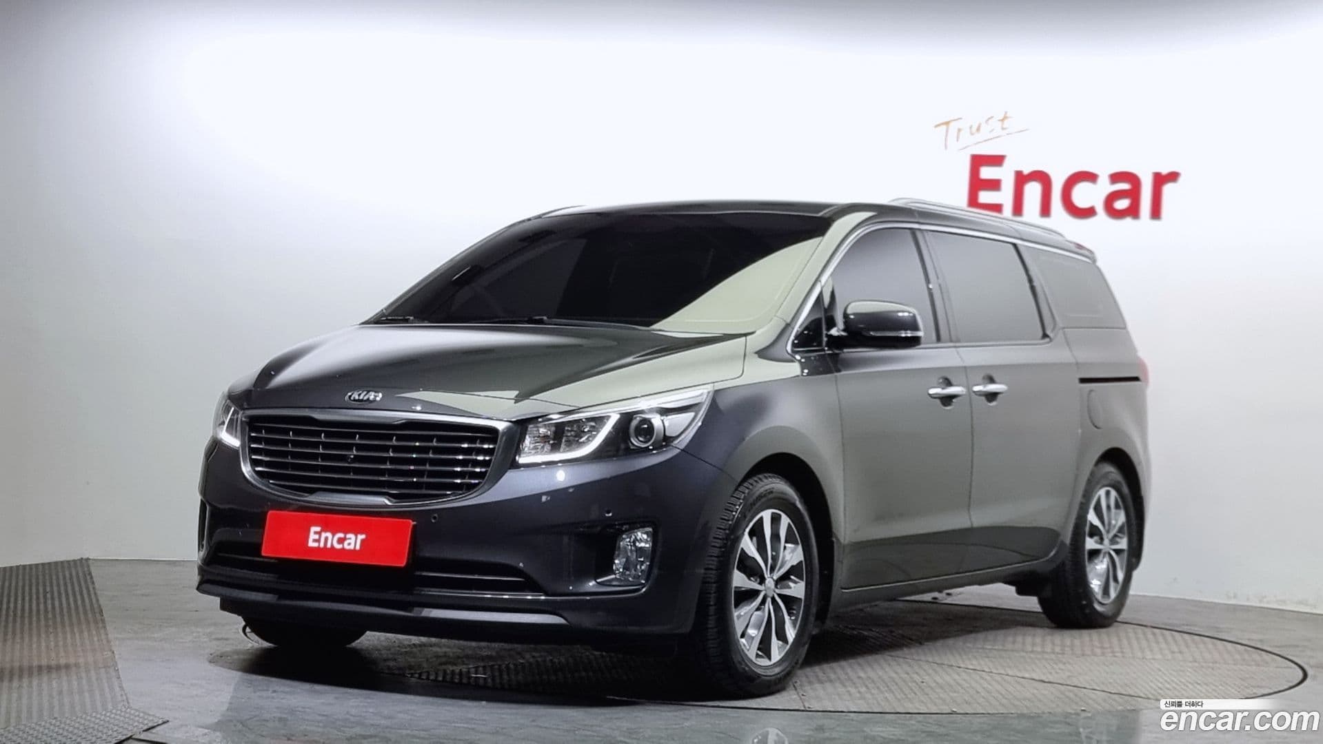 Main__Slider__Photo:Canival Kia 2016.3-0
