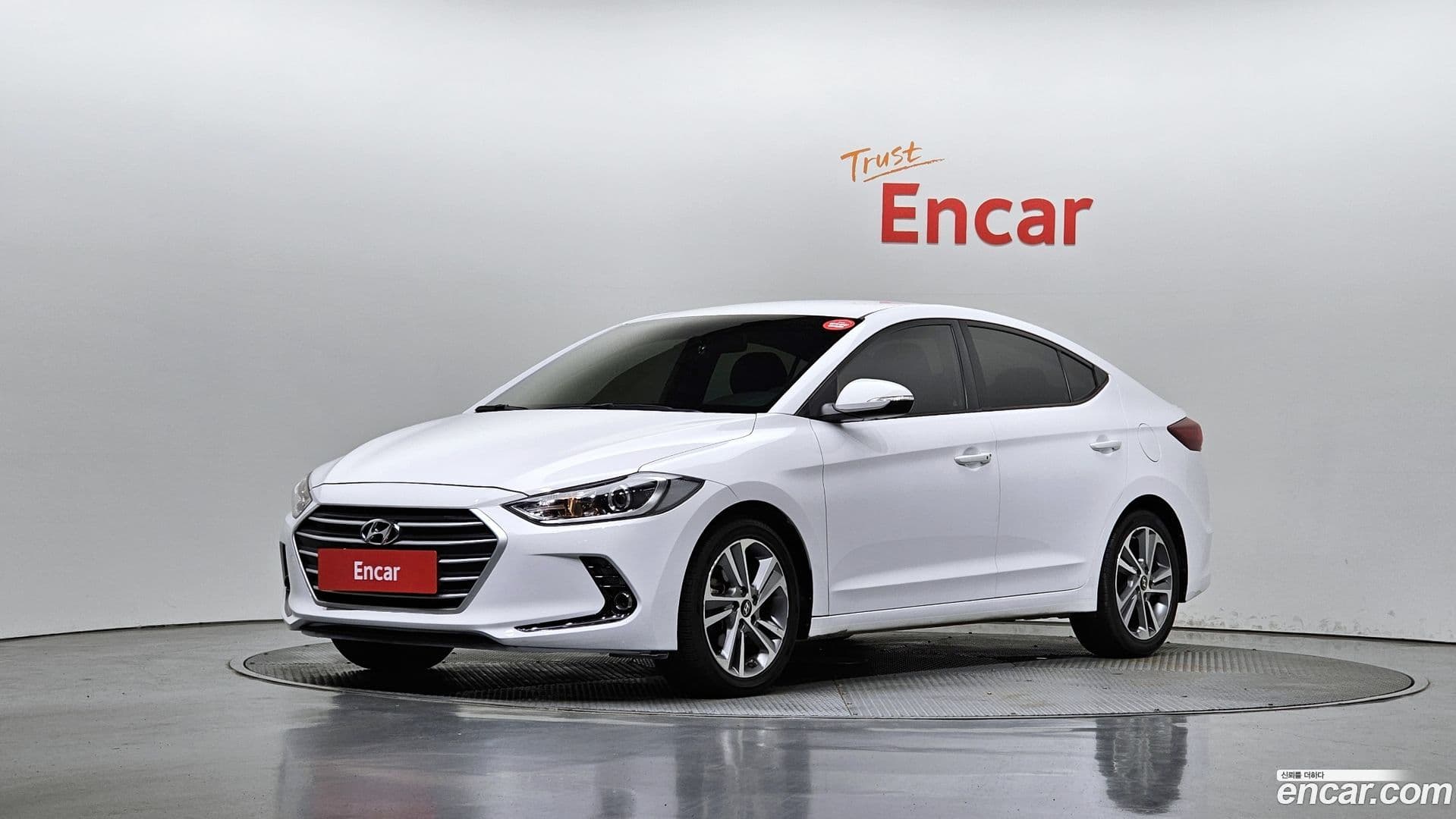 Main__Slider__Photo:AVANTE Hyundai 2018.0-0