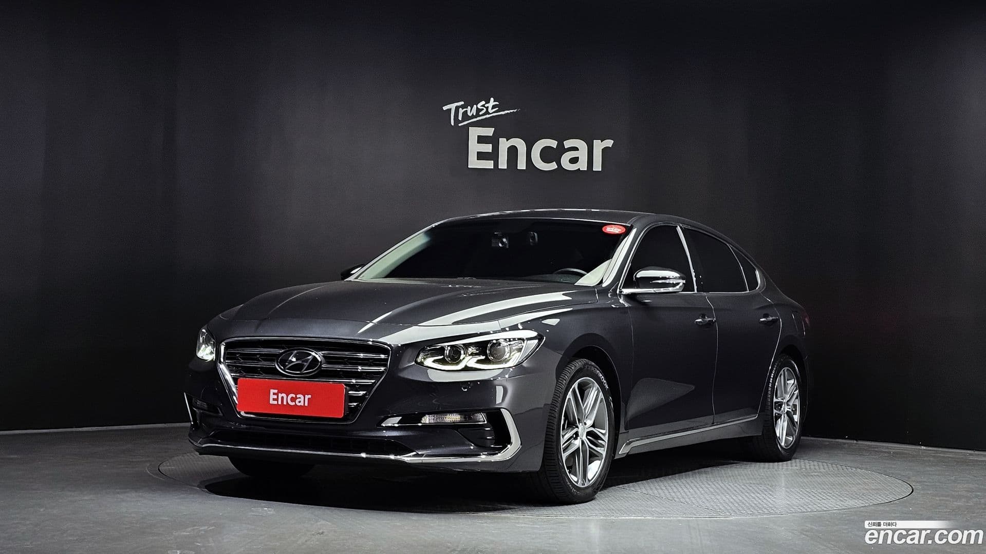 Main__Slider__Photo:Grandeur Hyundai 2018.7-0